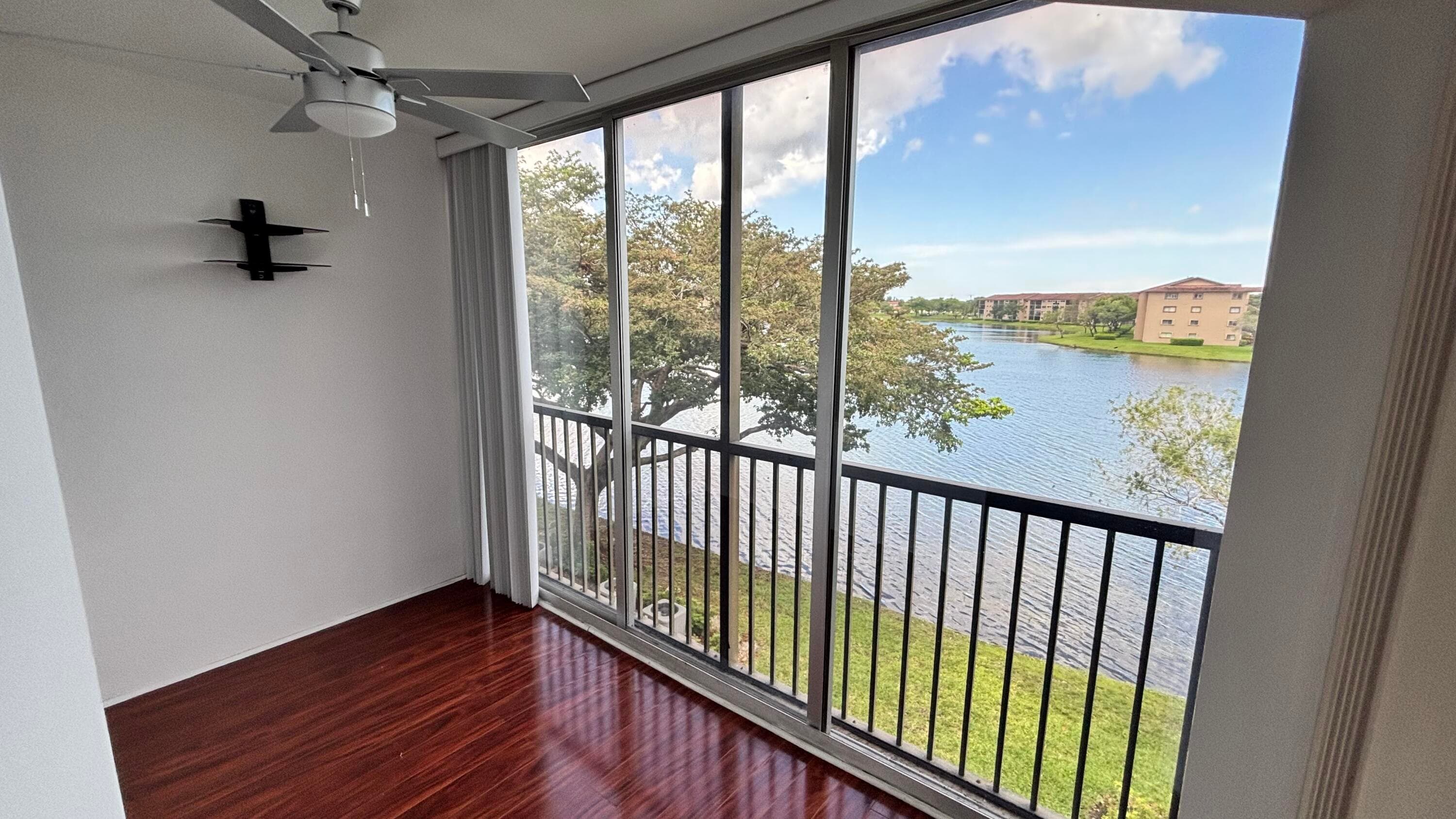 1001 SW 141st Avenue 311k, Pembroke Pines, FL 33027 — photo 3 of 25