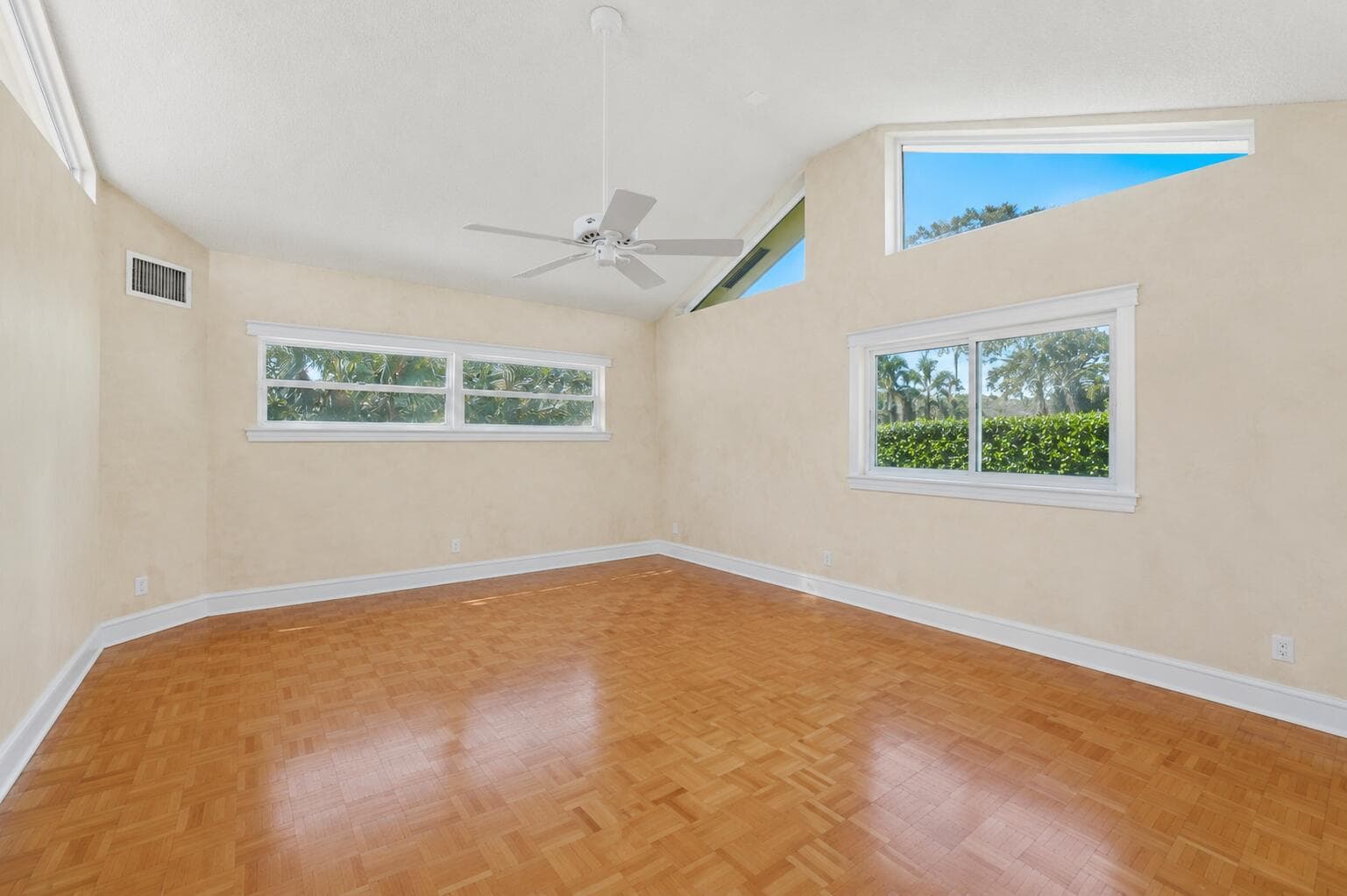 2525 NE 21st Court, Fort Lauderdale, FL 33305 — photo 14 of 62