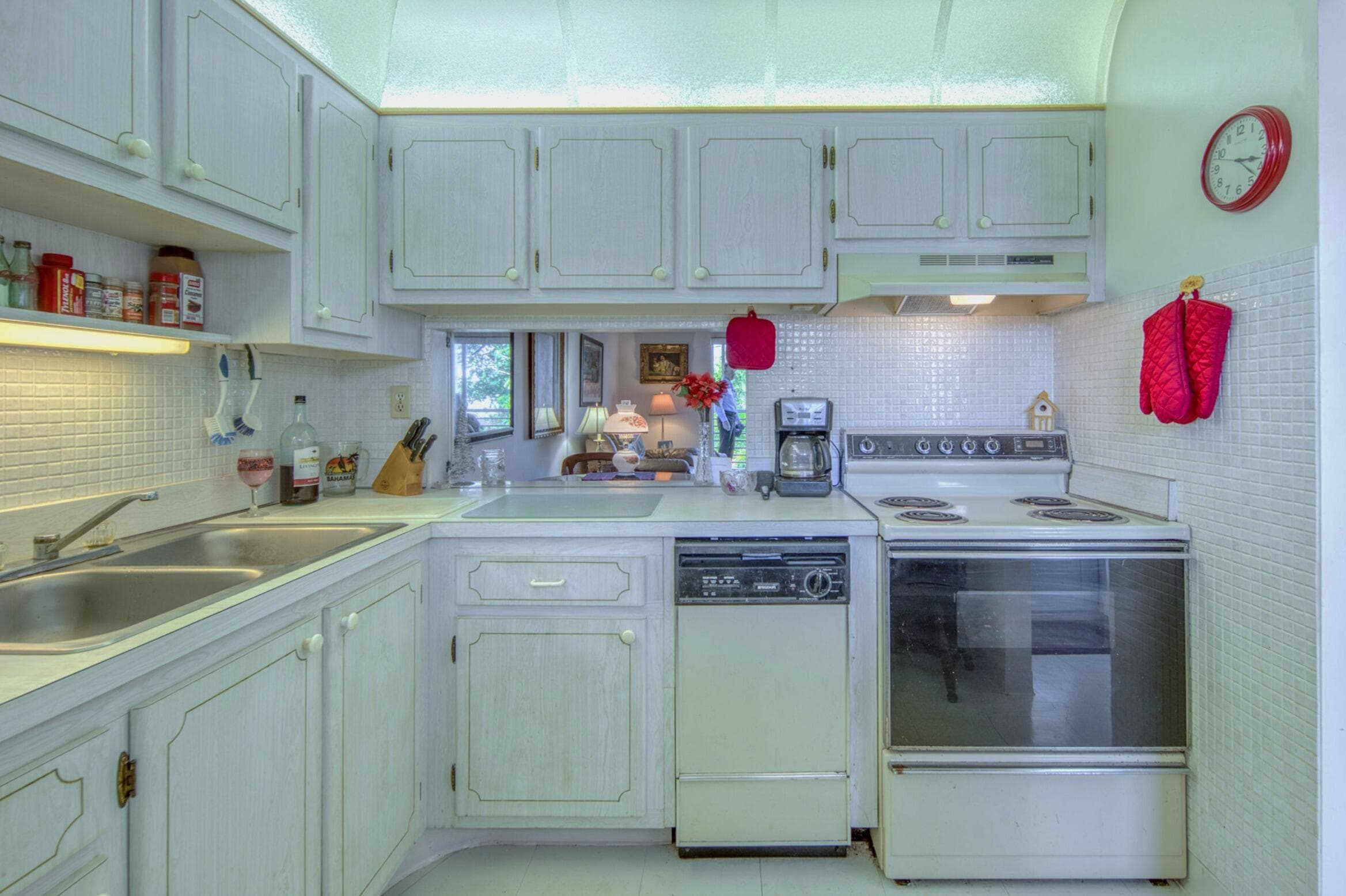 2855 S Garden Dr Drive S 203, Palm Springs, FL 33461 — photo 8 of 17
