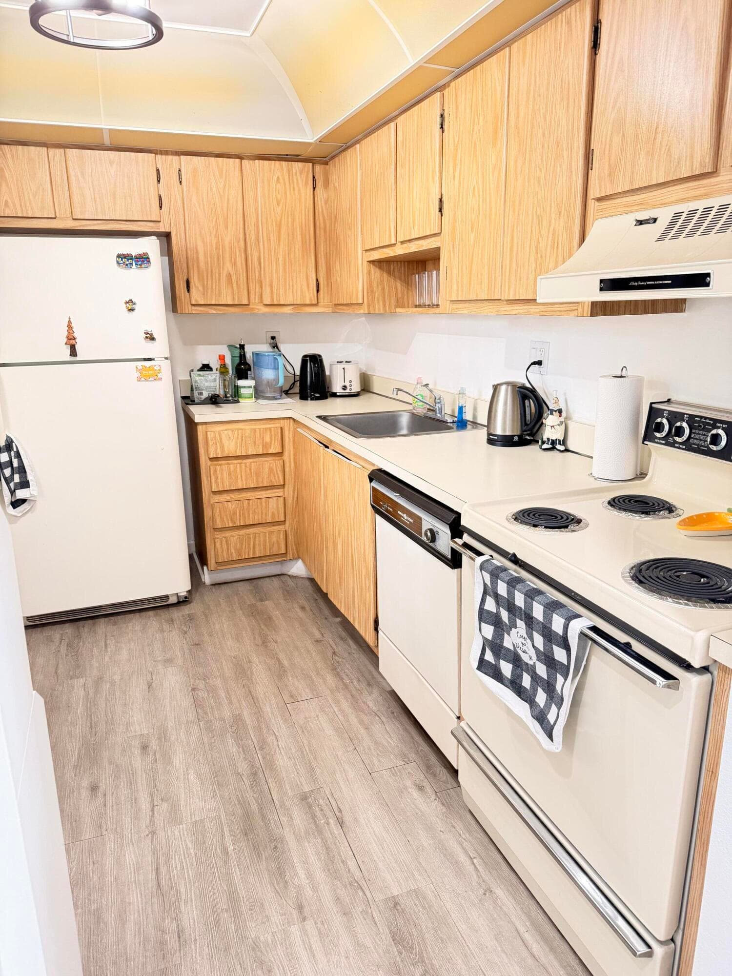 7950 W Mcnab Road 214, Tamarac, FL 33321 — photo 4 of 14
