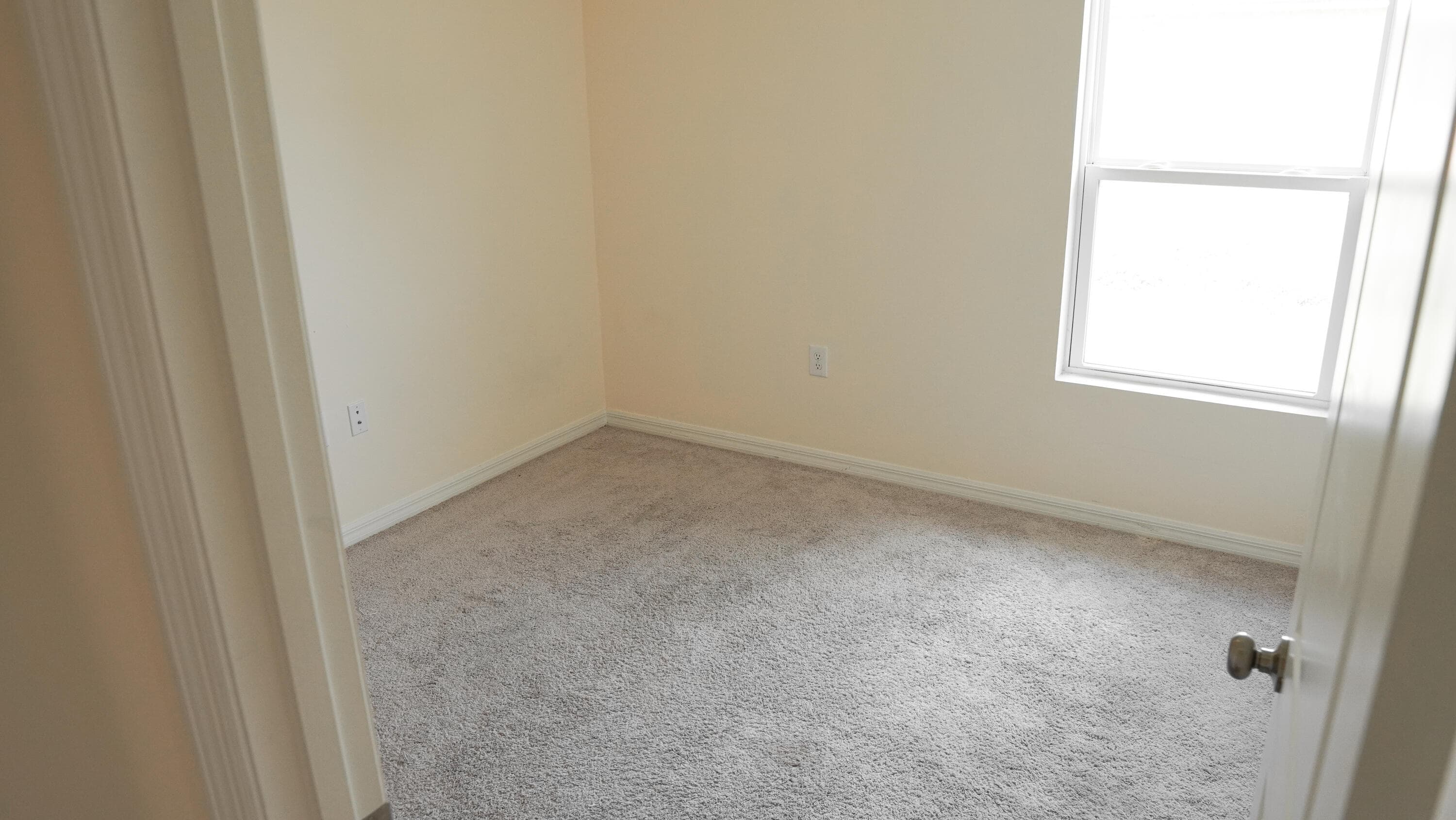 26 NE 12th Terrace, Cape Coral, FL 33909 — photo 12 of 31
