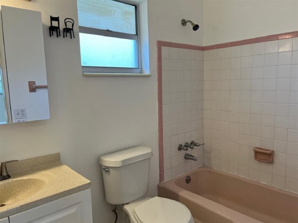 270 NE 40th Street NE 26, Oakland Park, FL 33334 — photo 9 of 14