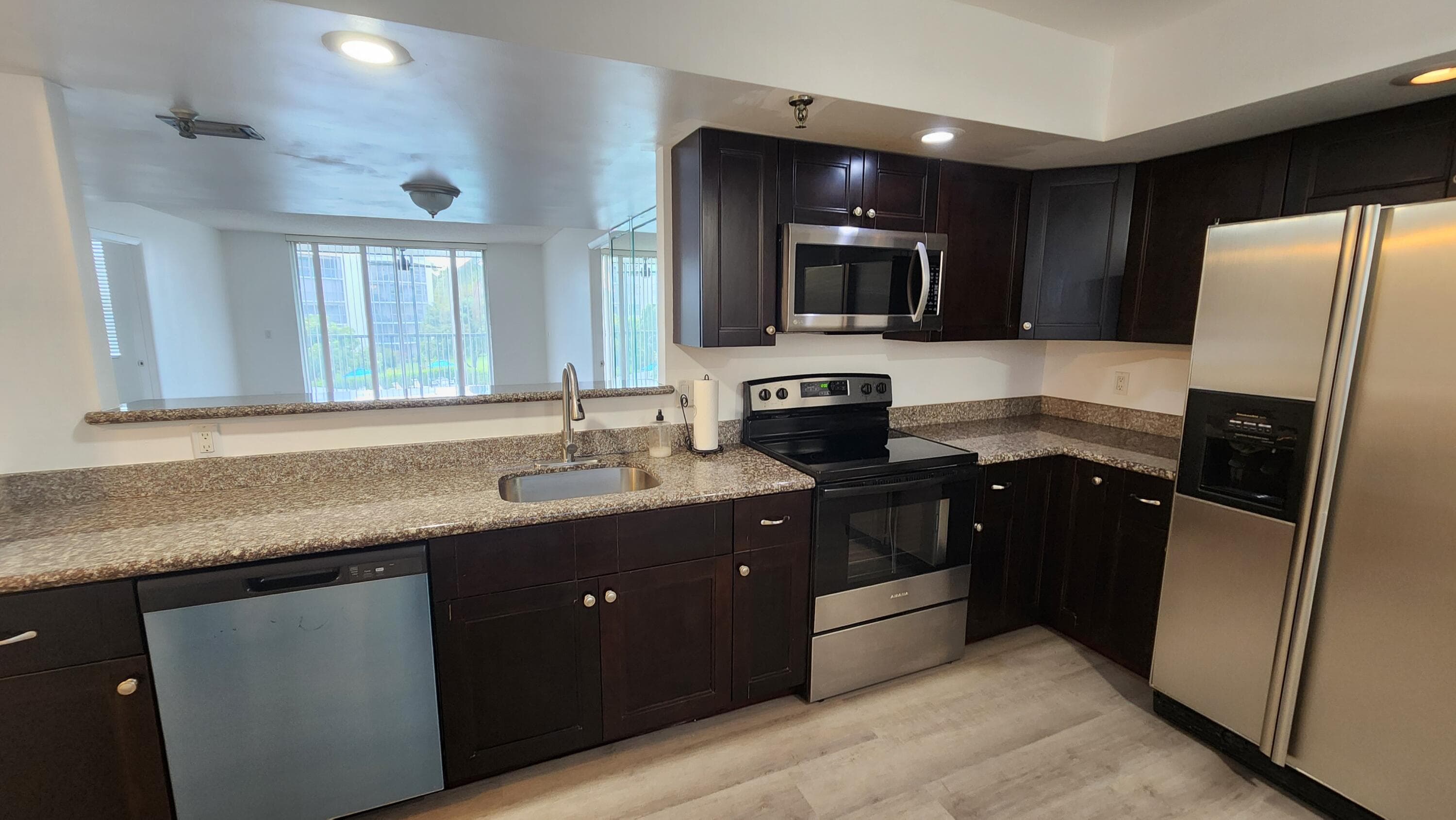 6500 NW 2nd Avenue 311, Boca Raton, FL 33487 — photo 17 of 43