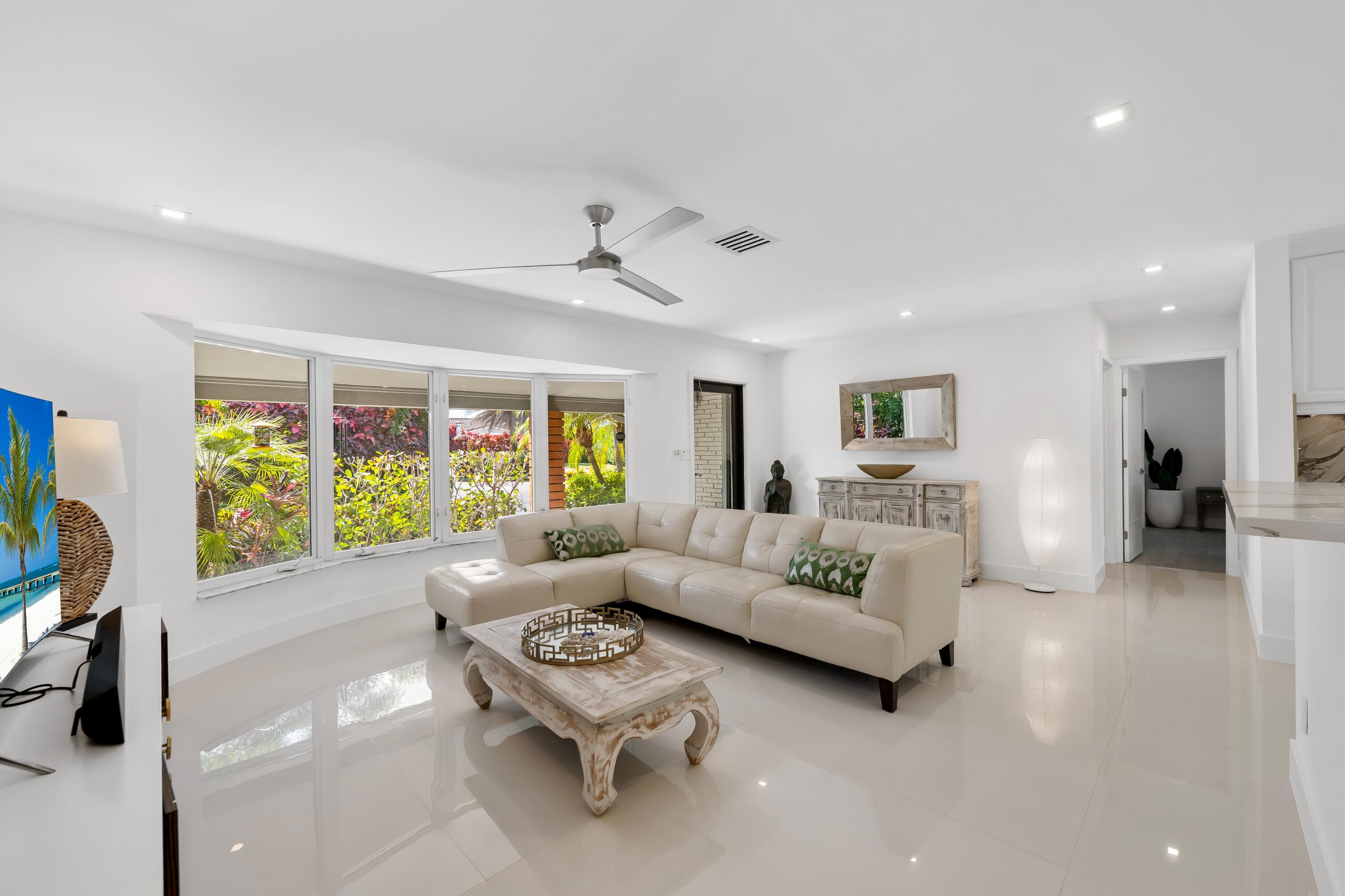 5210 NE 17th Terrace, Fort Lauderdale, FL 33334 — photo 6 of 39