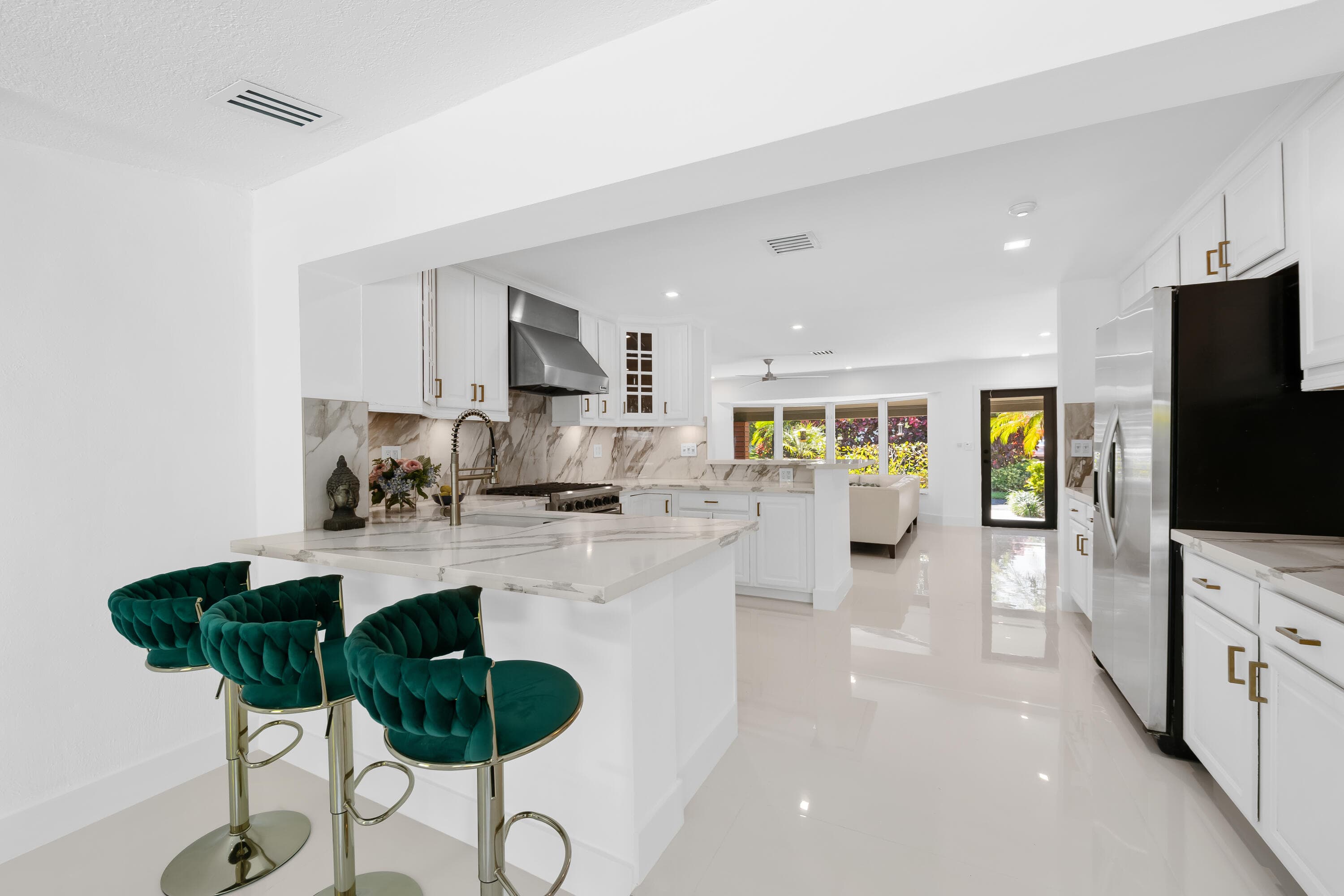 5210 NE 17th Terrace, Fort Lauderdale, FL 33334 — photo 12 of 39