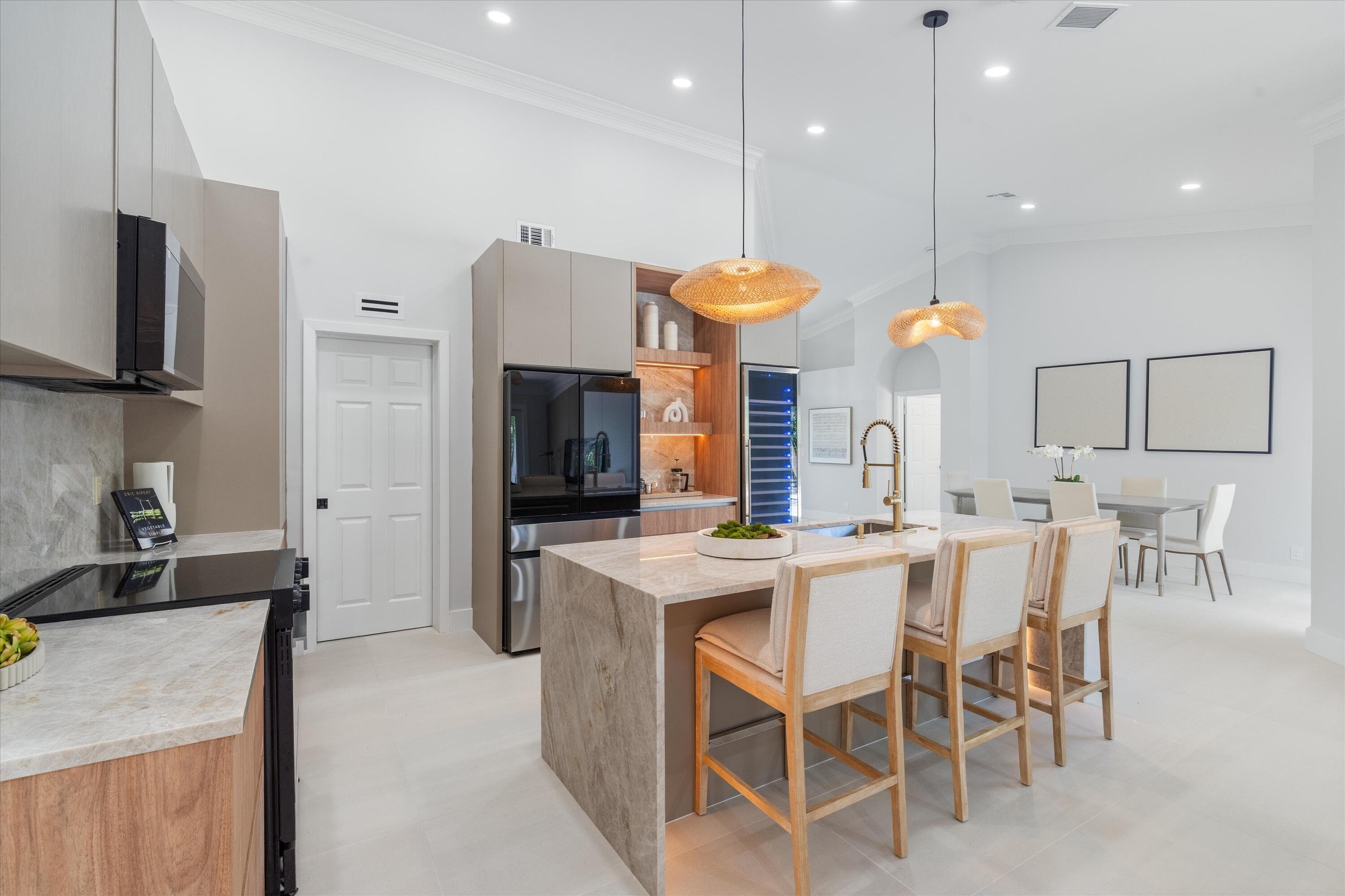 1132 NE 3rd Avenue, Boca Raton, FL 33432 — photo 9 of 36