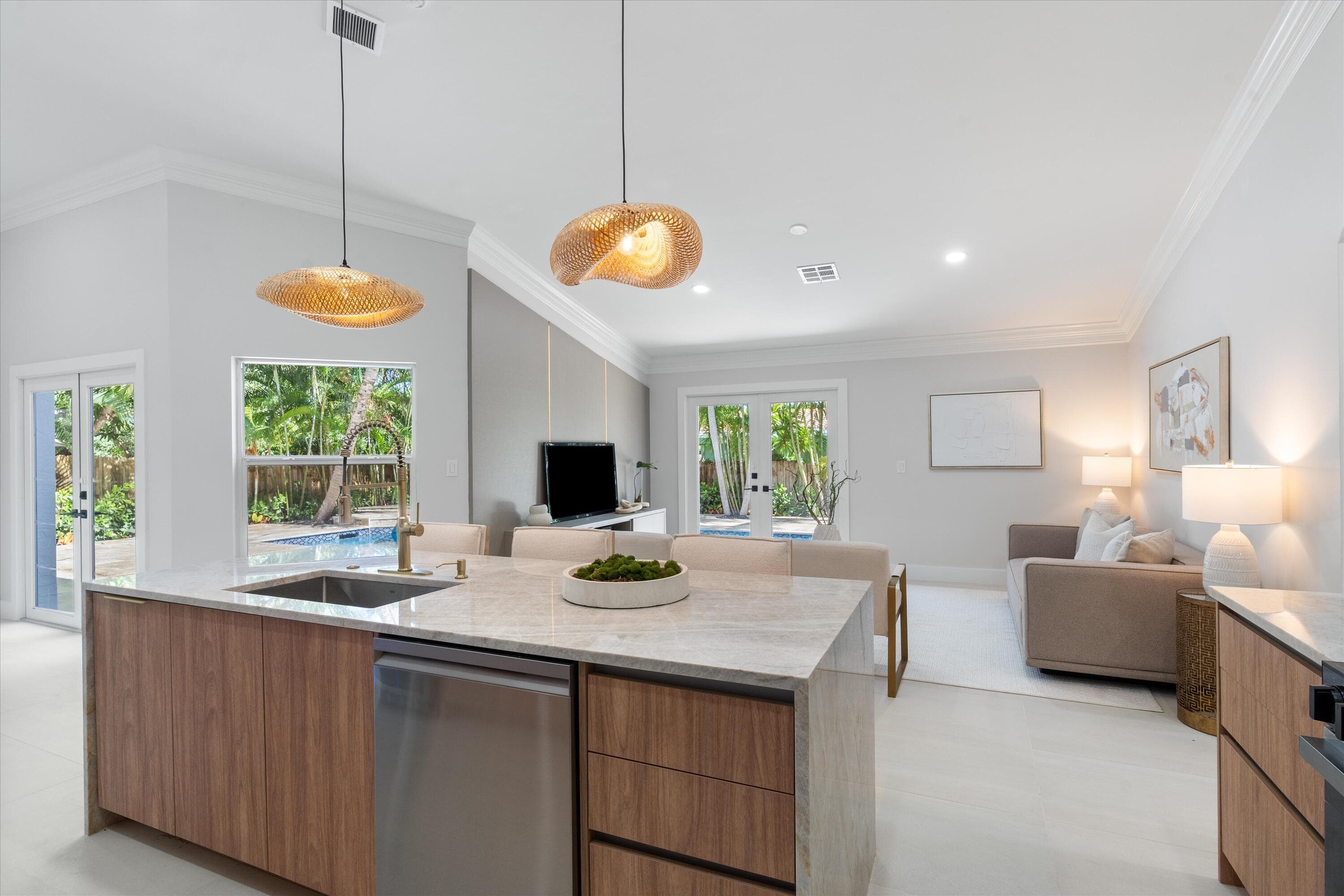 1132 NE 3rd Avenue, Boca Raton, FL 33432 — photo 10 of 36