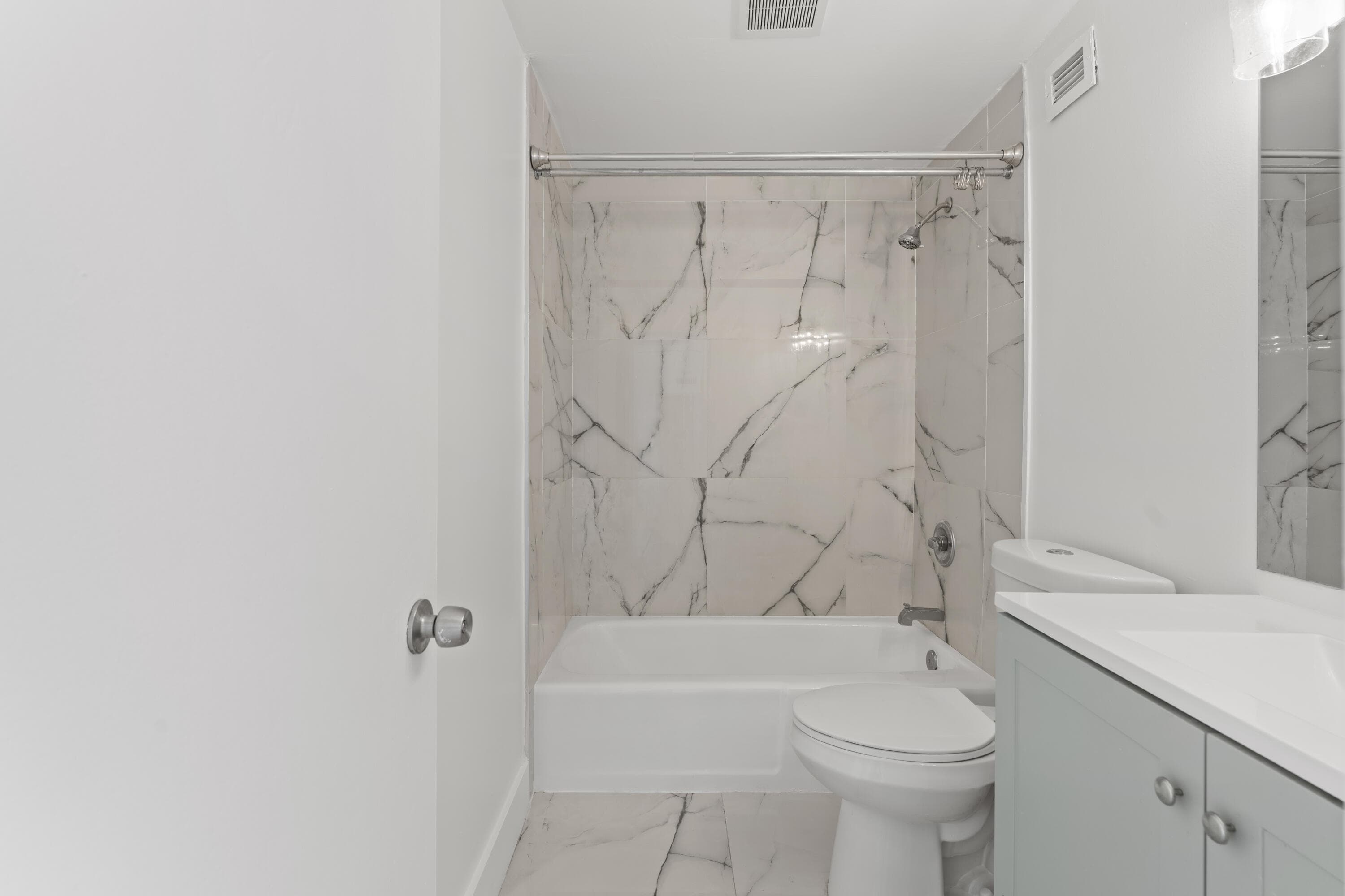 400 Kings Point Drive 1628, Sunny Isles Beach, FL 33160 — photo 34 of 39