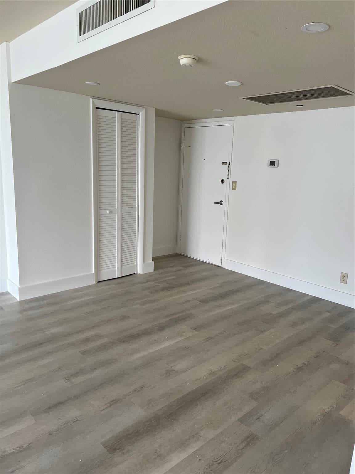 1900 S Ocean Boulevard 10g, Lauderdale-By-The-Sea, FL 33062 — photo 9 of 24