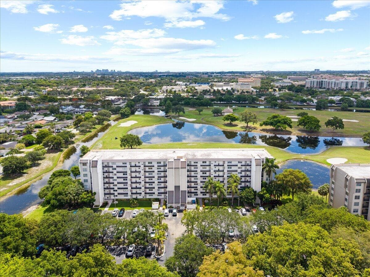 3100 W Rolling Hills Circle 707, Davie, FL 33328 — photo 1 of 39