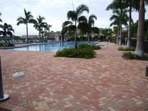 820 Millbrae Court 4, West Palm Beach, FL 33401 — photo 15 of 16