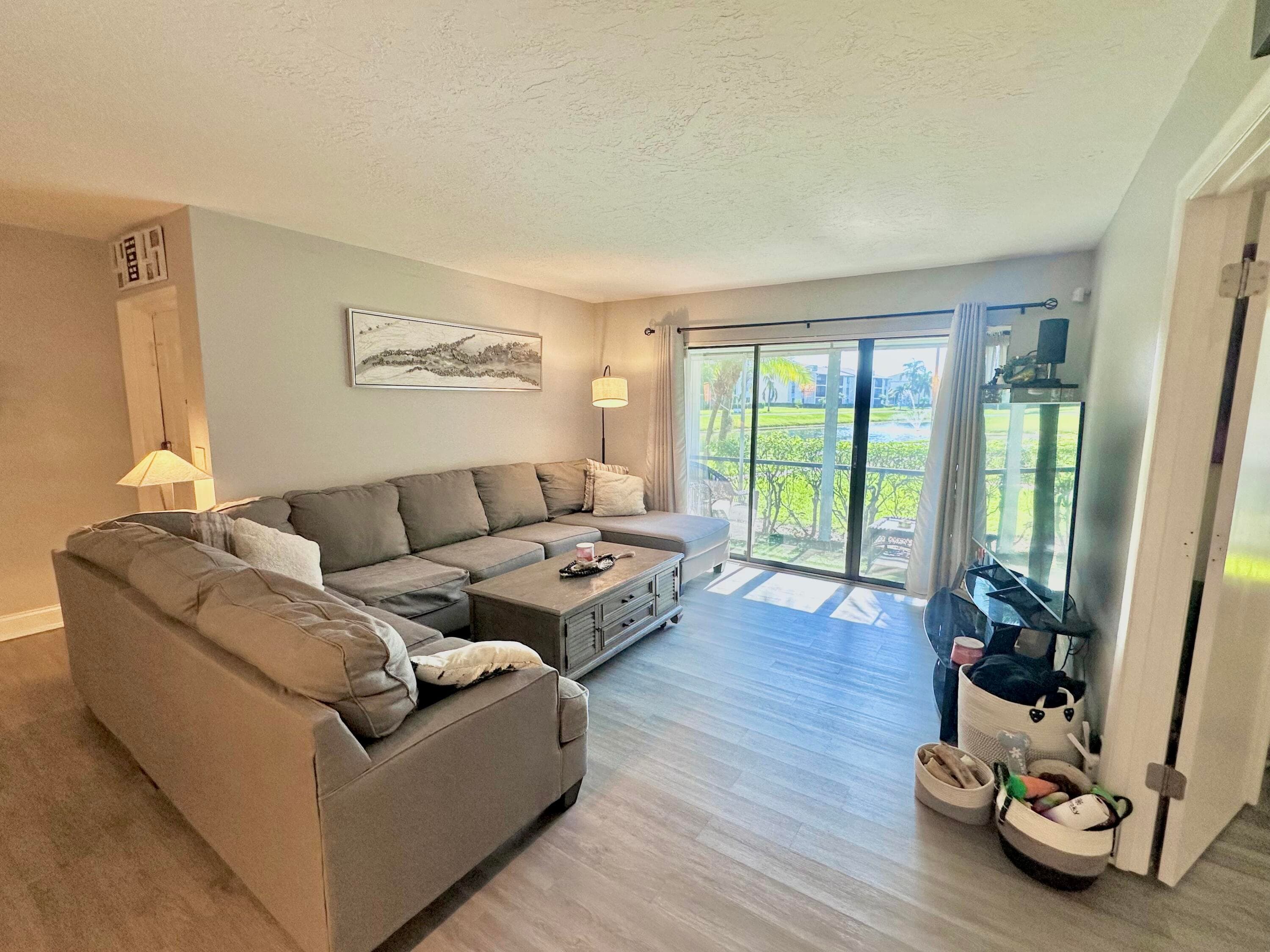 1104 Green Pine Boulevard G1, West Palm Beach, FL 33409 — photo 4 of 20