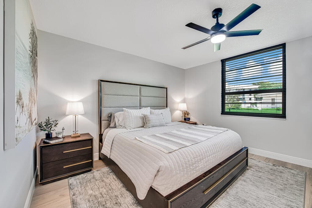 3710 Whitehall Drive 105, West Palm Beach, FL 33401 — photo 15 of 47