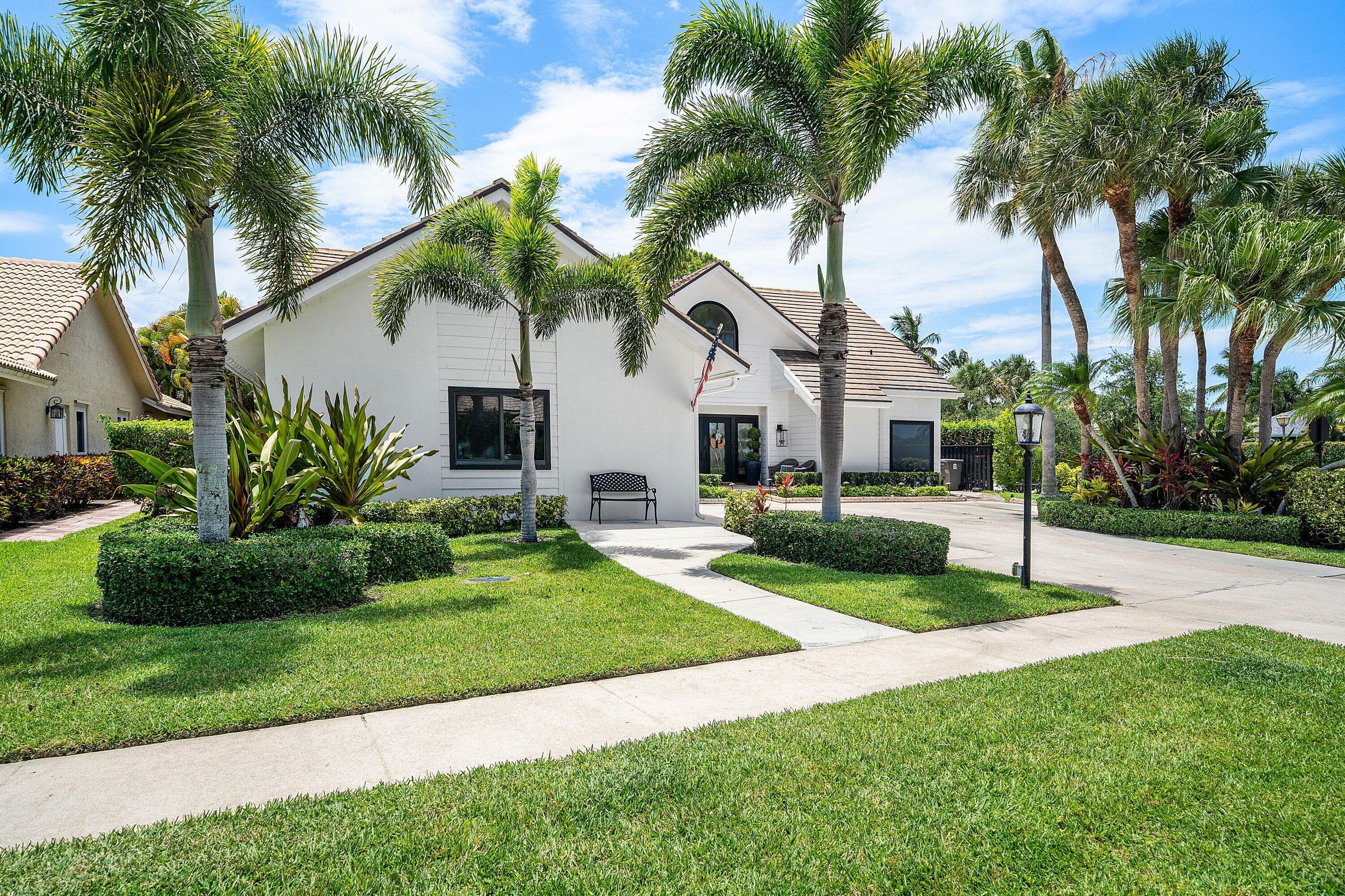 2707 Biarritz Drive, Palm Beach Gardens, FL 33410 — photo 61 of 80
