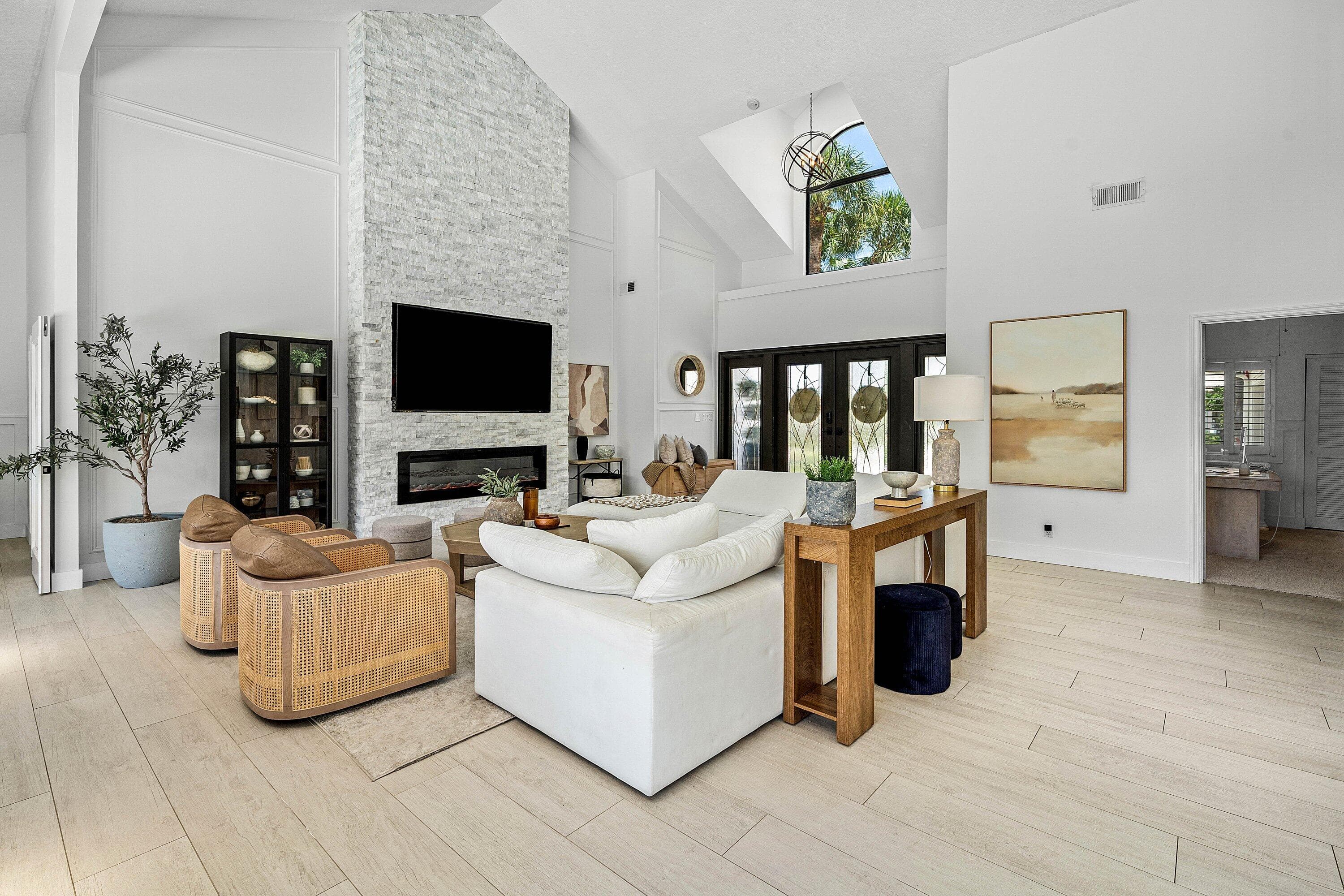 2707 Biarritz Drive, Palm Beach Gardens, FL 33410 — photo 8 of 80