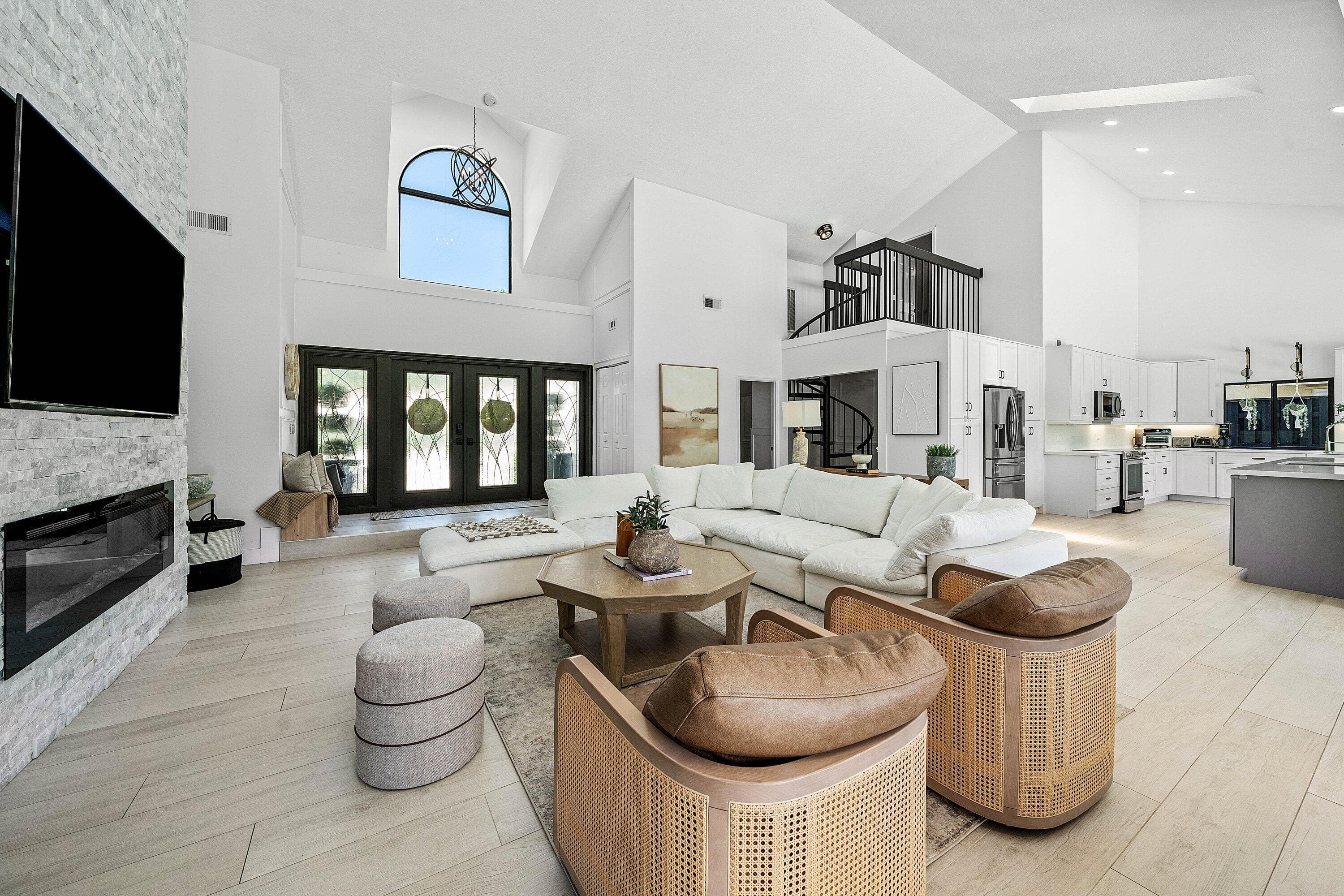2707 Biarritz Drive, Palm Beach Gardens, FL 33410 — photo 9 of 80