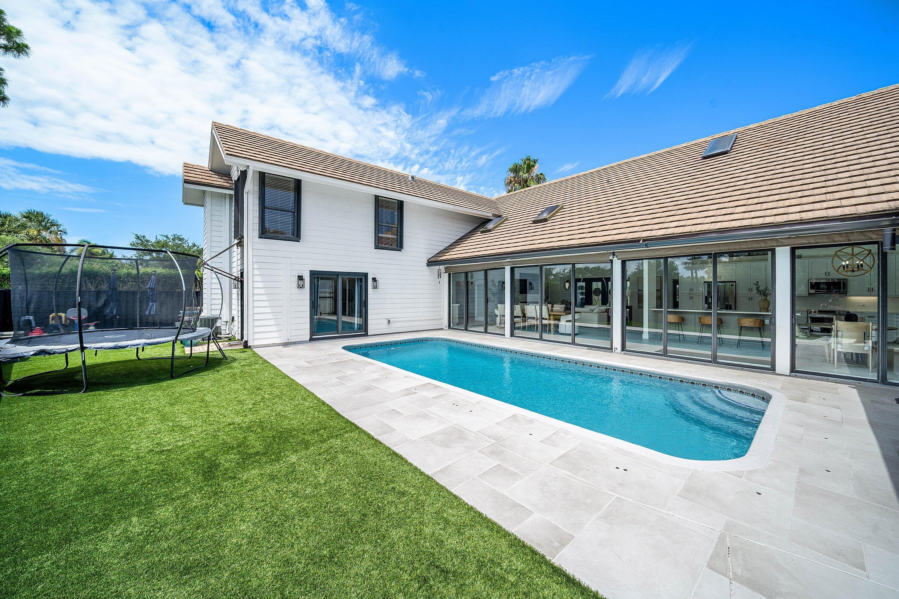 2707 Biarritz Drive, Palm Beach Gardens, FL 33410 — photo 54 of 80