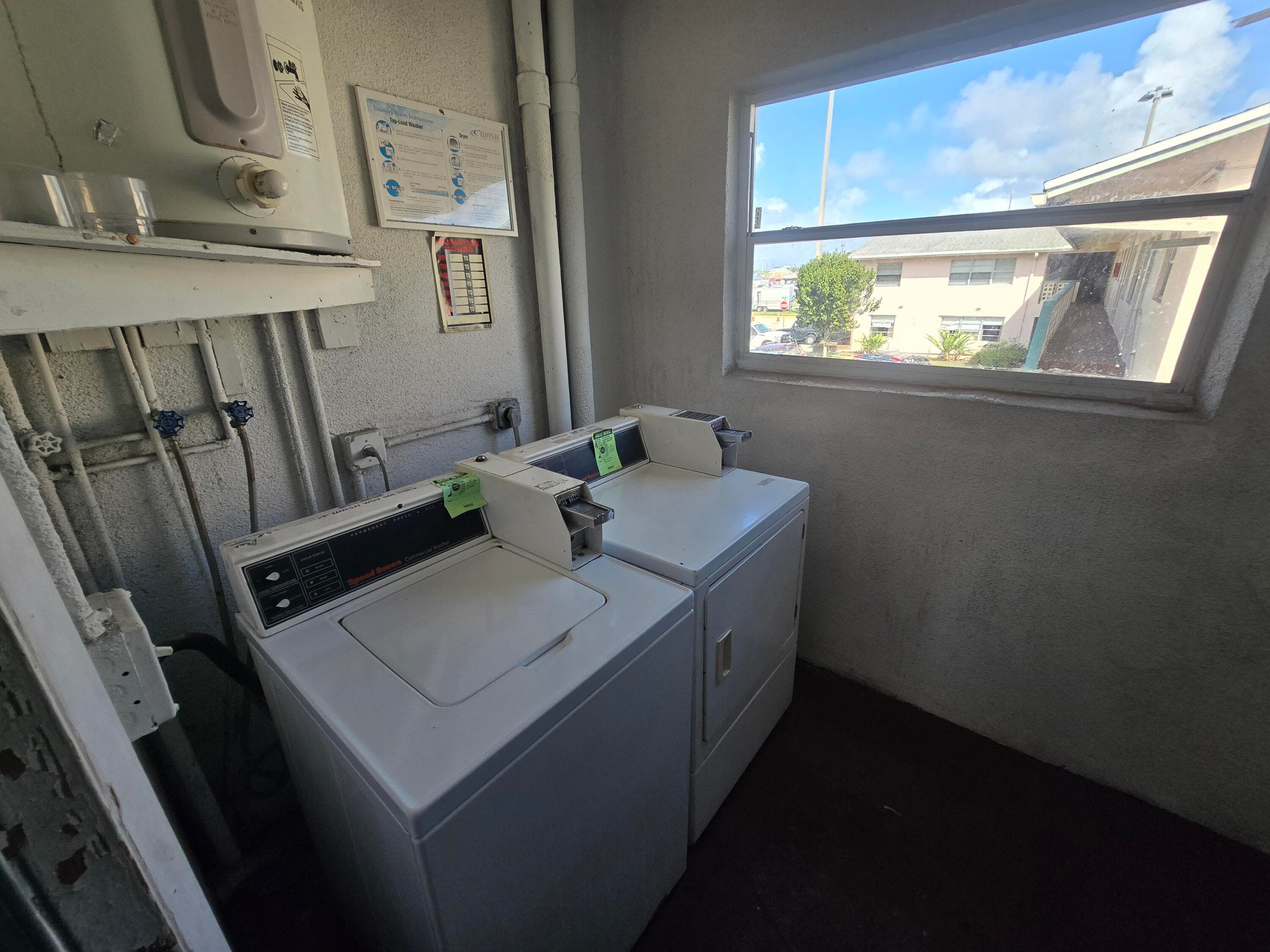 270 NE 40th Street NE 26, Oakland Park, FL 33334 — photo 13 of 14