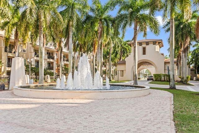 2925 NW 126th Avenue 428-1, Sunrise, FL 33323 — photo