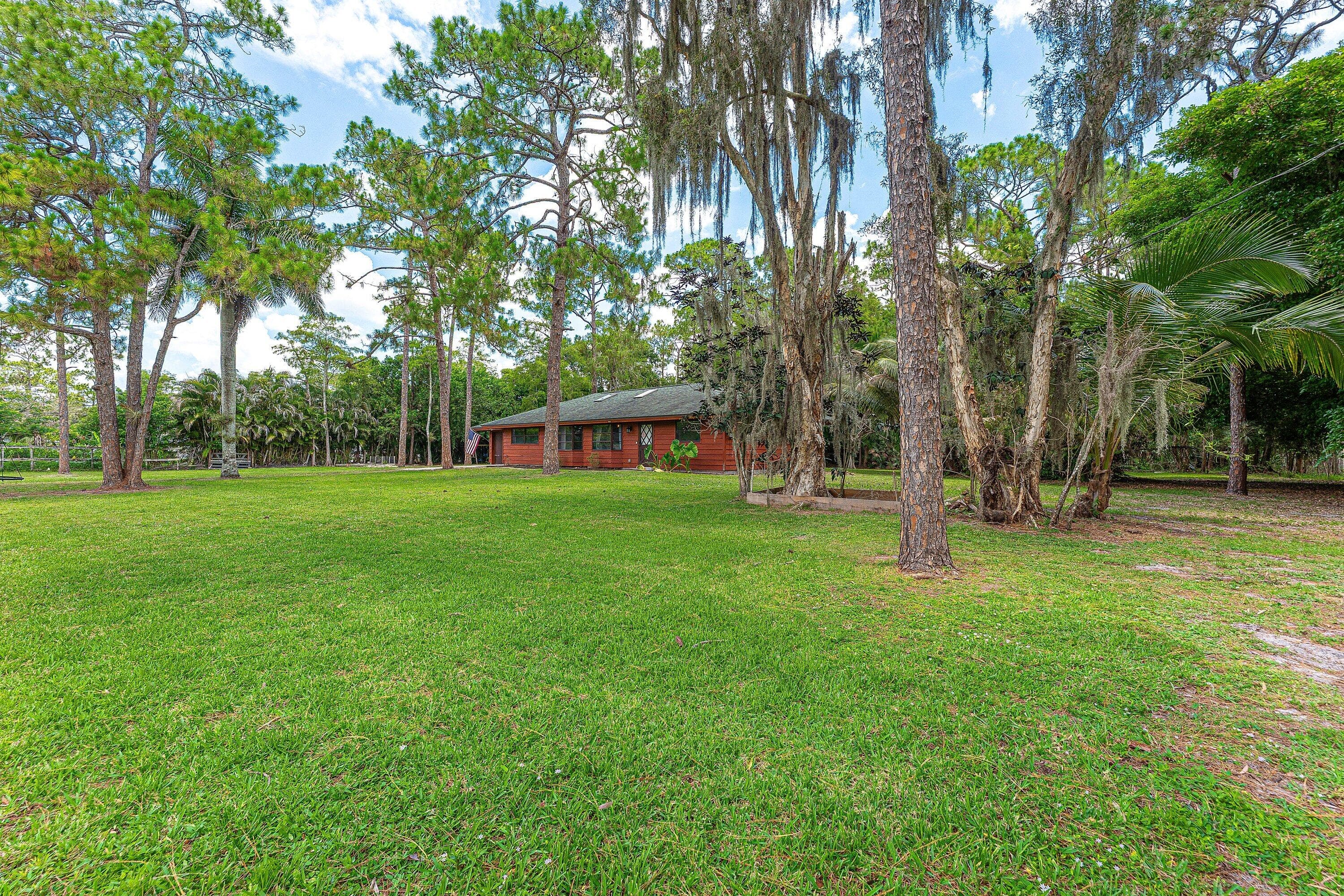 16355 Lancashire Drive E, Loxahatchee, FL 33470 — photo 4 of 29