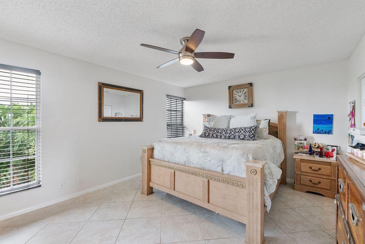 6237 Old Court Road 104, Boca Raton, FL 33433 — photo 16 of 34