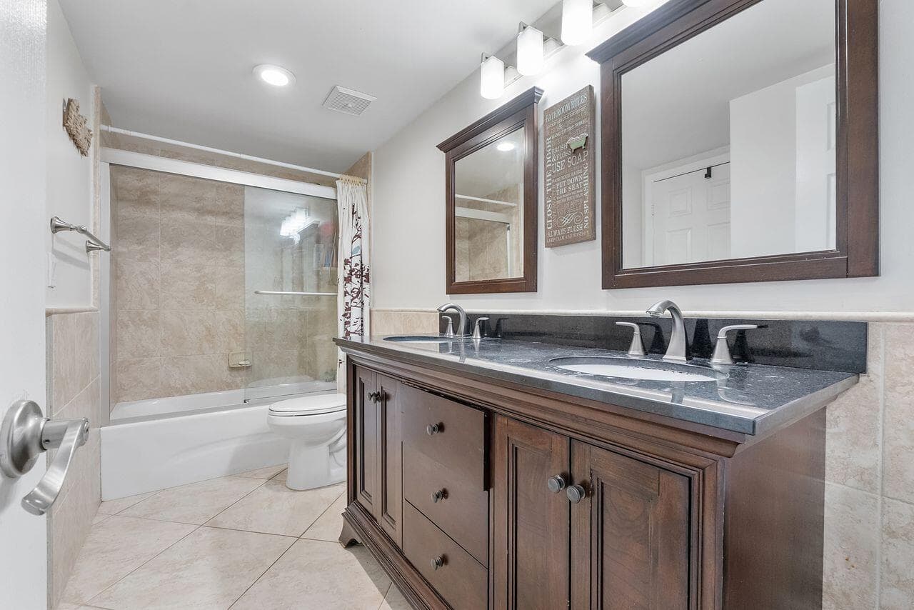 6237 Old Court Road 104, Boca Raton, FL 33433 — photo 21 of 34