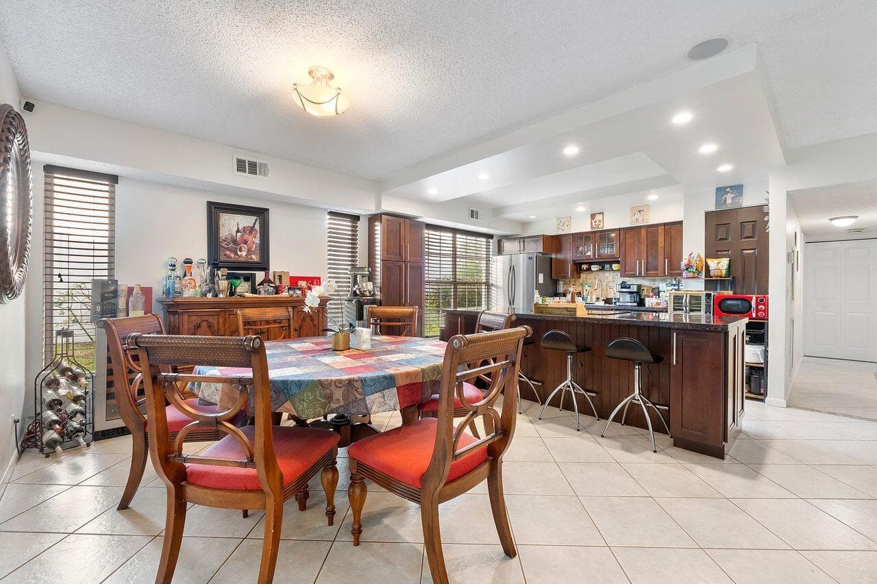 6237 Old Court Road 104, Boca Raton, FL 33433 — photo 13 of 34