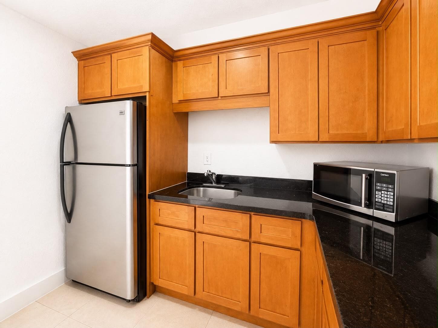 990 NW 1st Street Apt 1, Miami, FL 33128 — photo 6 of 10