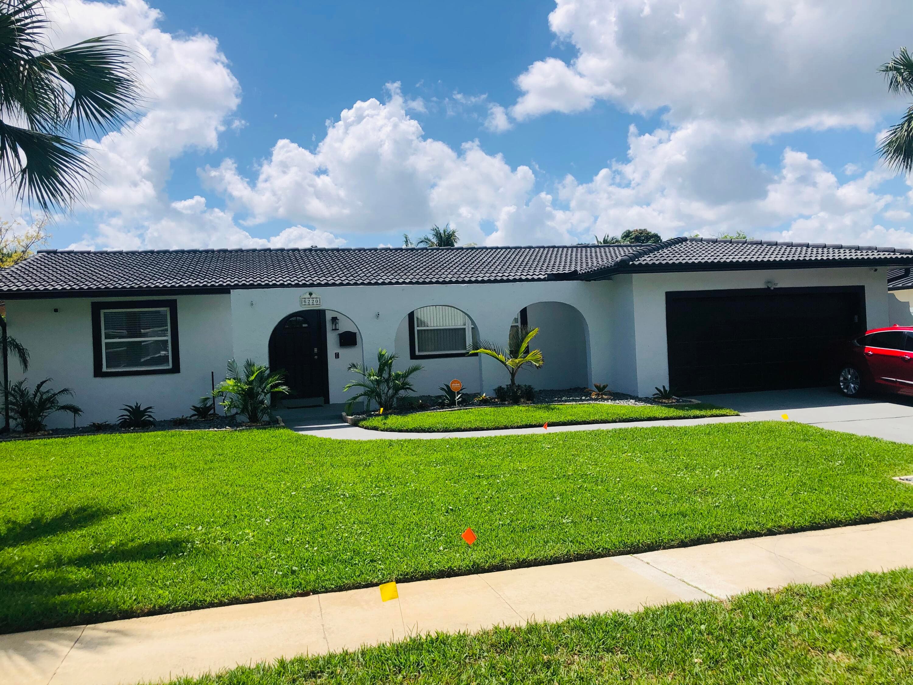 6220 SW 14th Street, Plantation, FL 33317 — photo 1 of 37