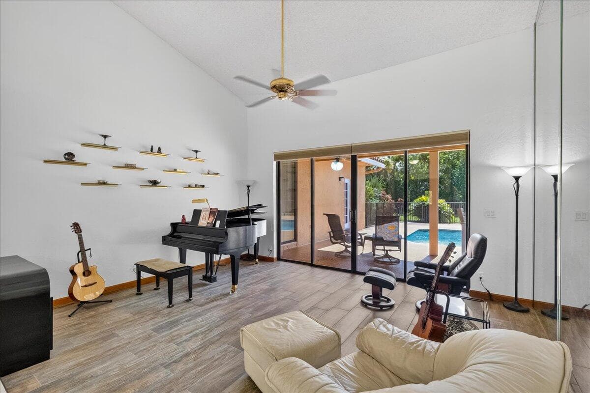 5044 NW 81st Avenue, Coral Springs, FL 33067 — photo 9 of 58