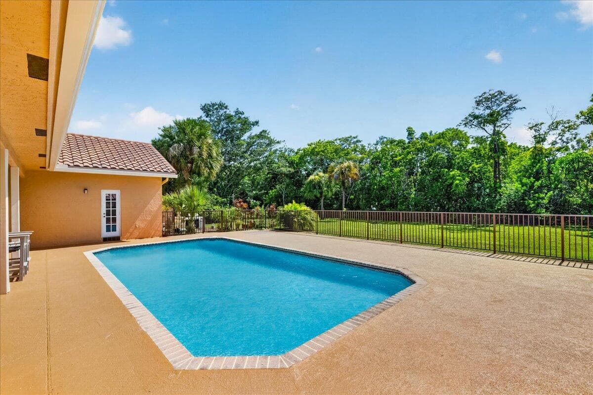 5044 NW 81st Avenue, Coral Springs, FL 33067 — photo 48 of 58