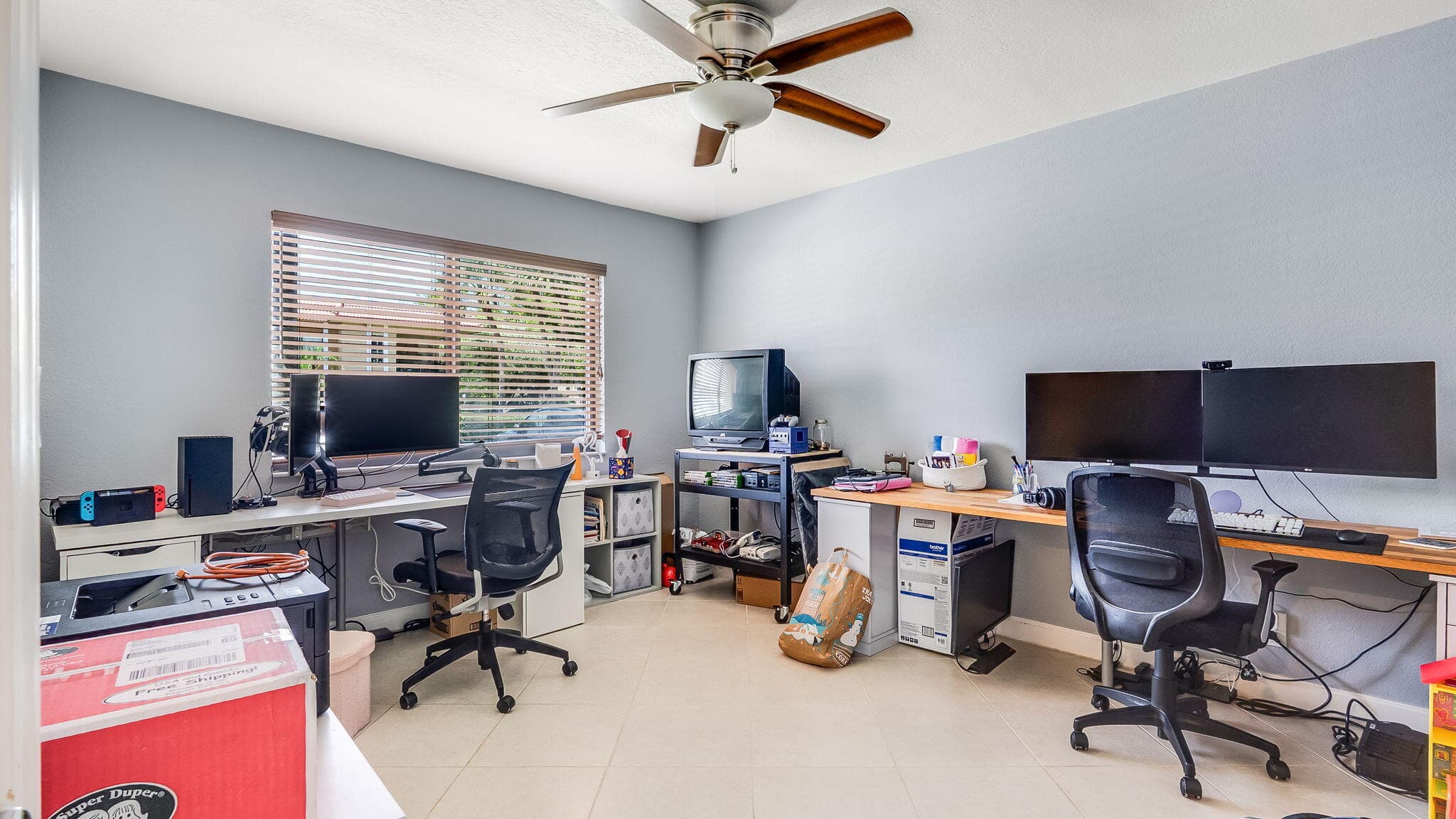 303 Lakeview Drive 102, Weston, FL 33326 — photo 8 of 34