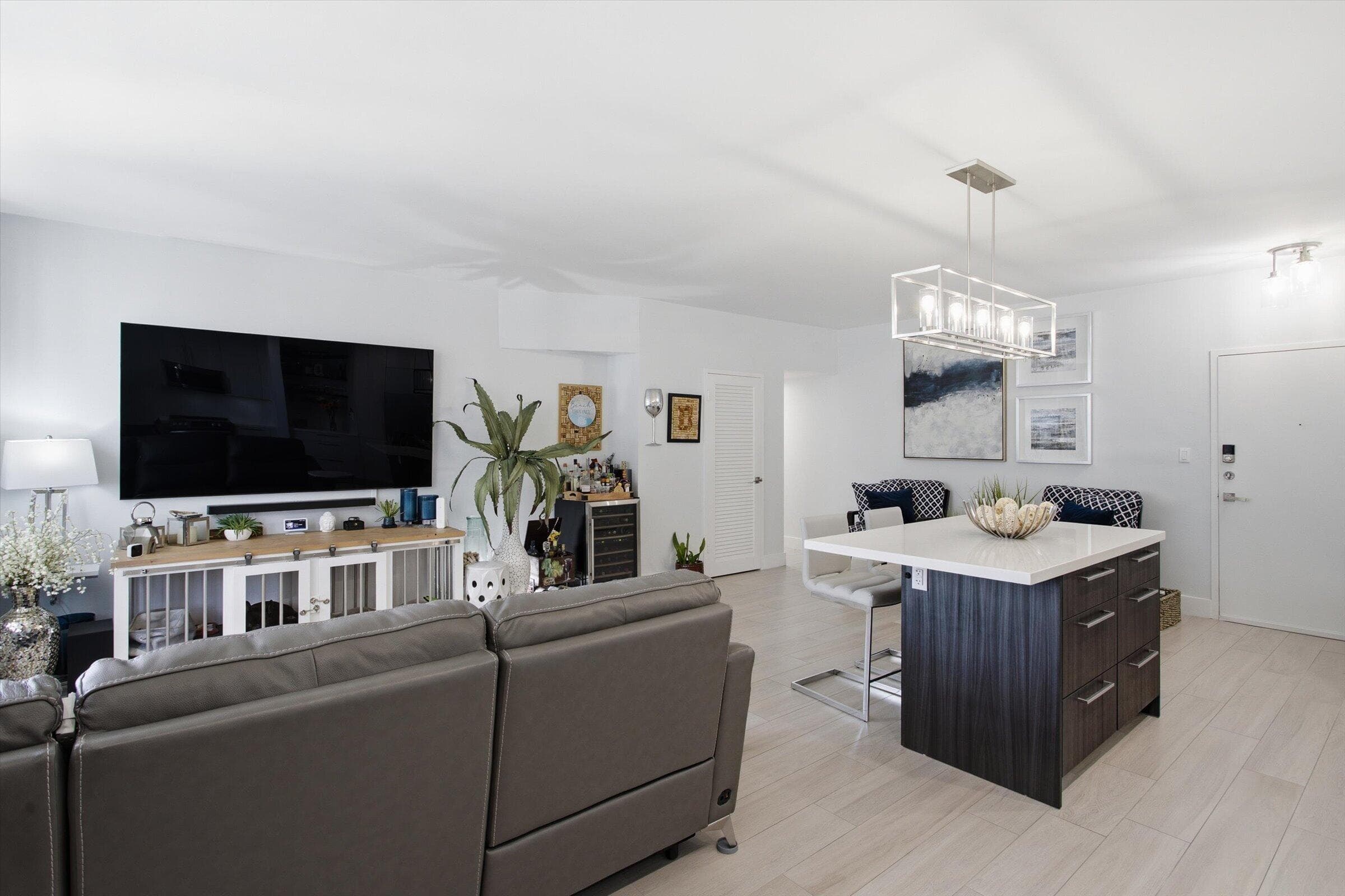 4747 Collins Avenue 1109, Miami Beach, FL 33140 — photo 15 of 47