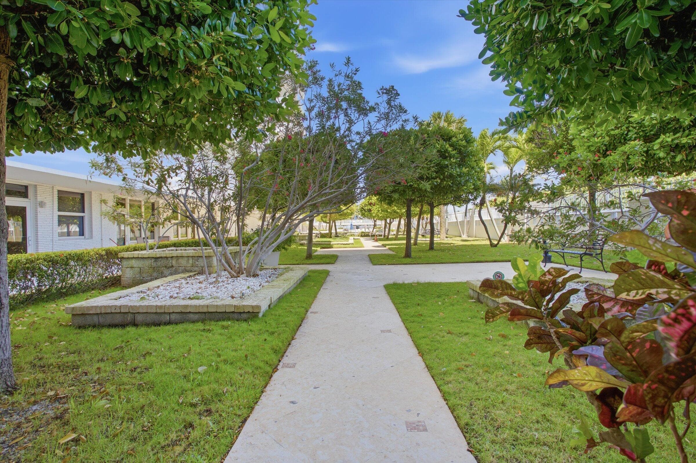 4747 Collins Avenue 1109, Miami Beach, FL 33140 — photo 34 of 47