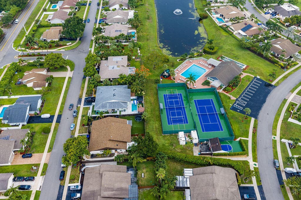 433 SW 27th Avenue, Delray Beach, FL 33445 — photo 9 of 51