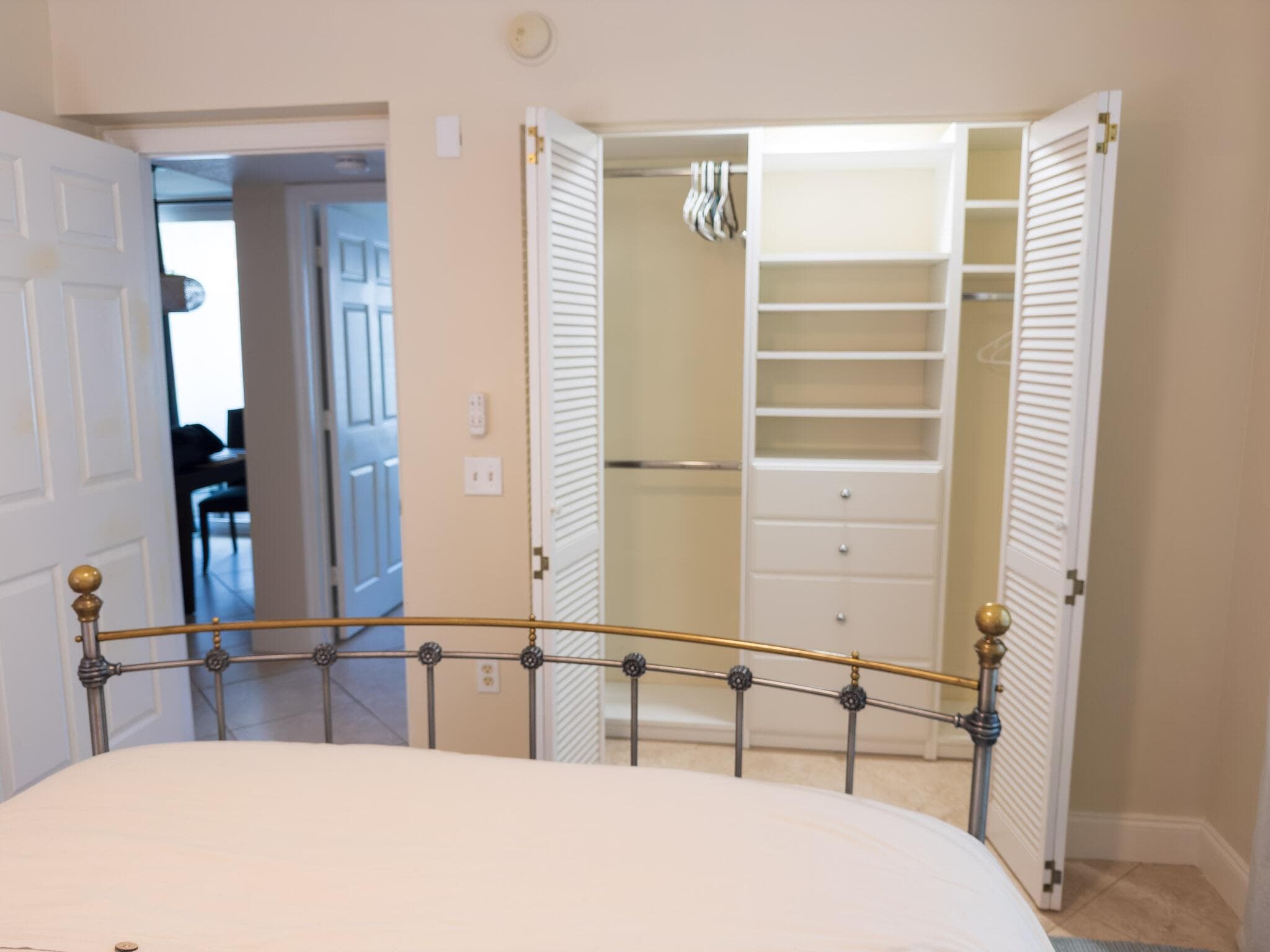 Condominium in Boynton Beach — photo 11 of 20