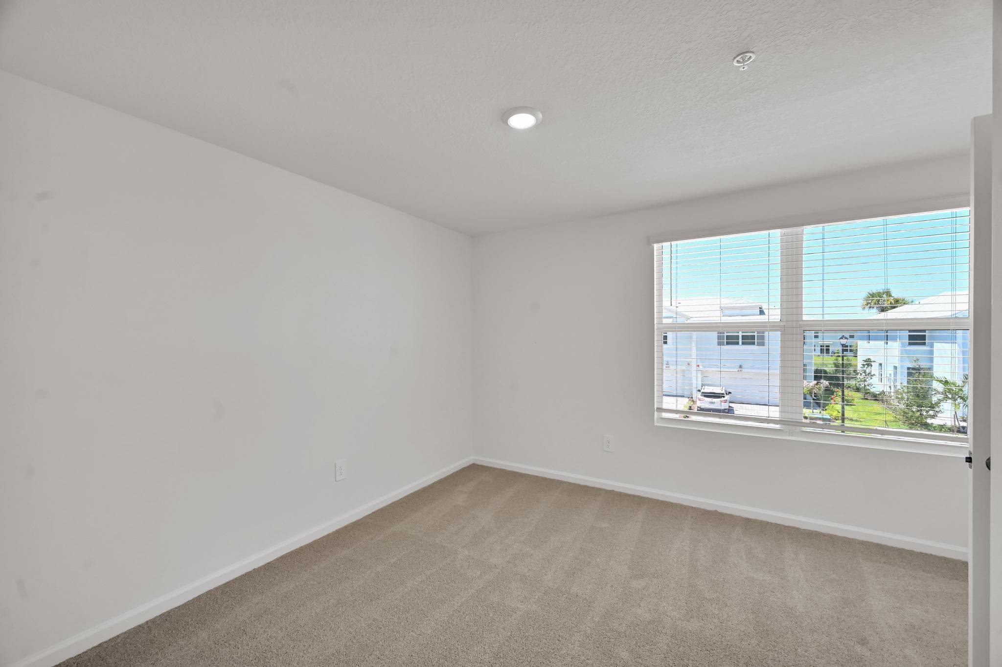 636 Salisbury Circle, Fort Pierce, FL 34982 — photo 13 of 46