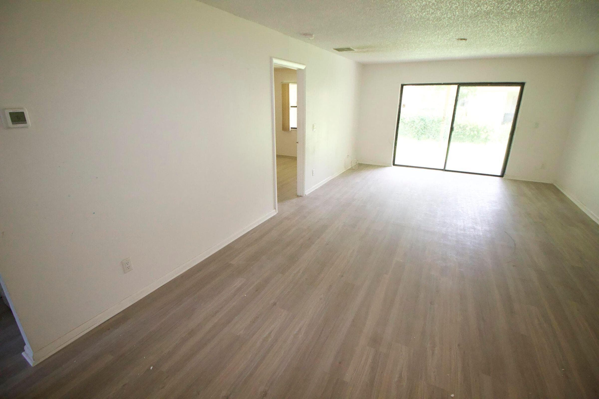 3820 Harwood Street, West Palm Beach, FL 33403 — photo 4 of 18