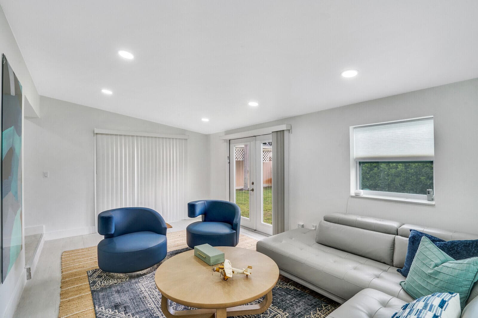 340 Summa Street, West Palm Beach, FL 33405 — photo 12 of 24