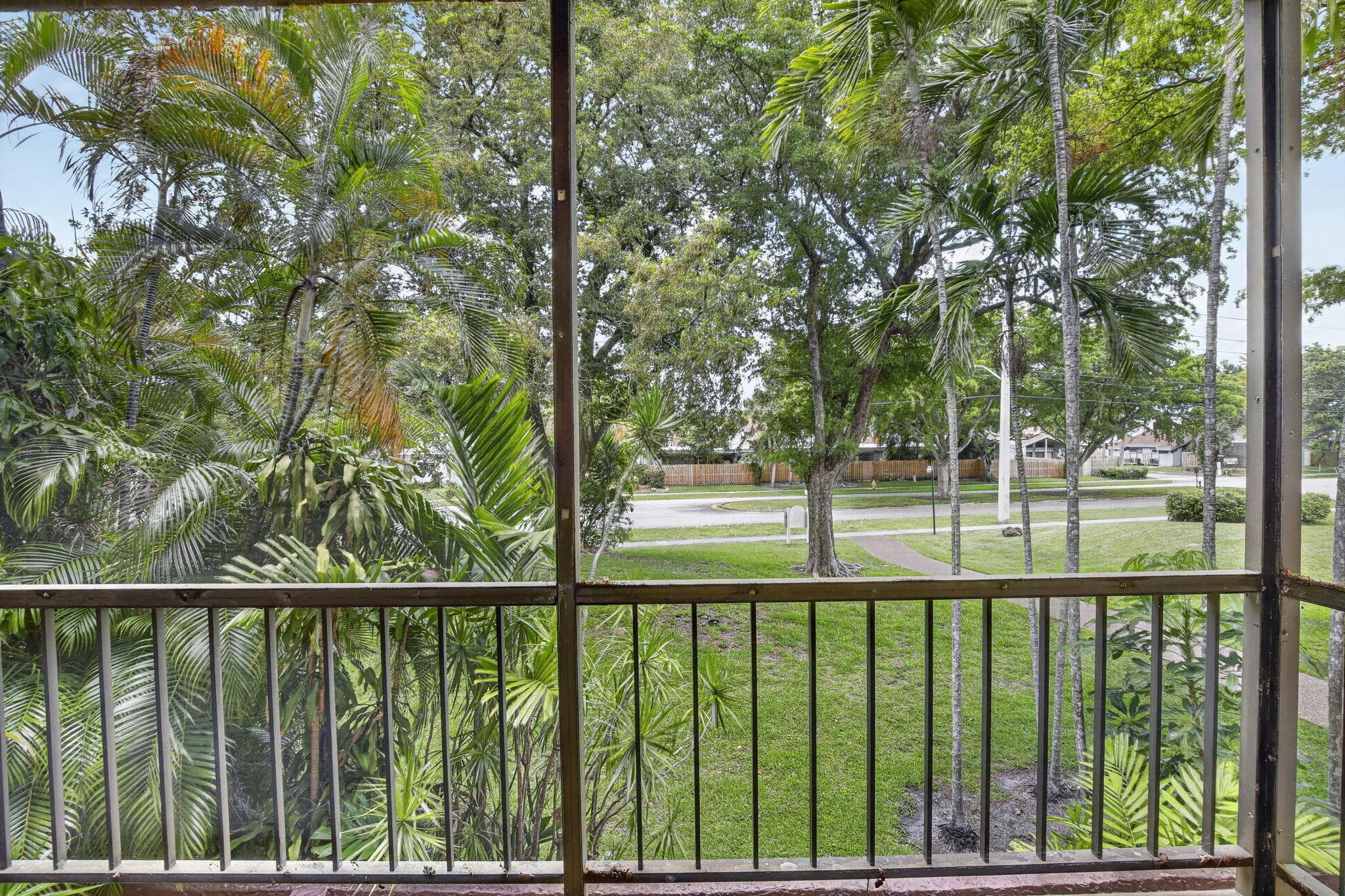 7300 NW 17th Street 207, Plantation, FL 33313 — photo 5 of 24