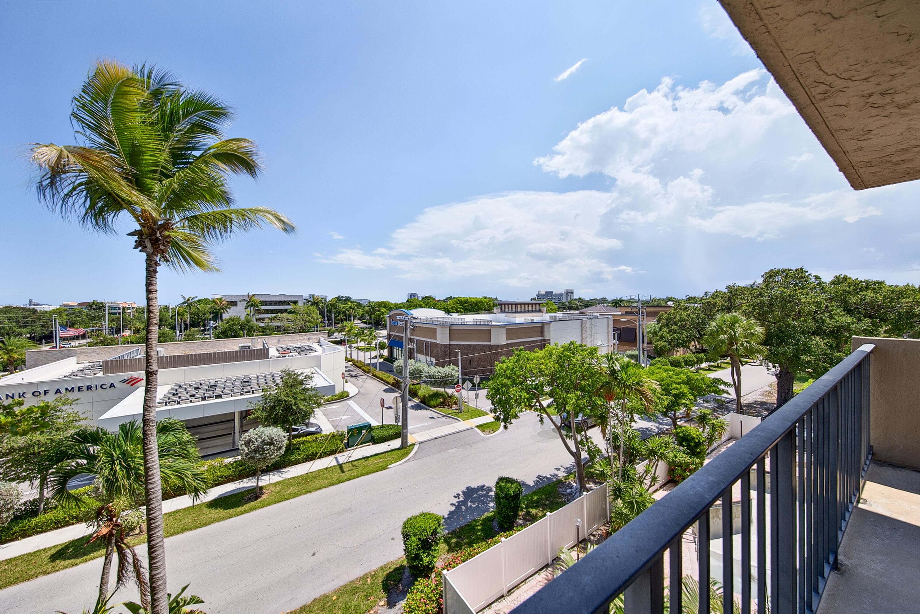 1625 SE 10th Avenue 405, Fort Lauderdale, FL 33316 — photo 8 of 26