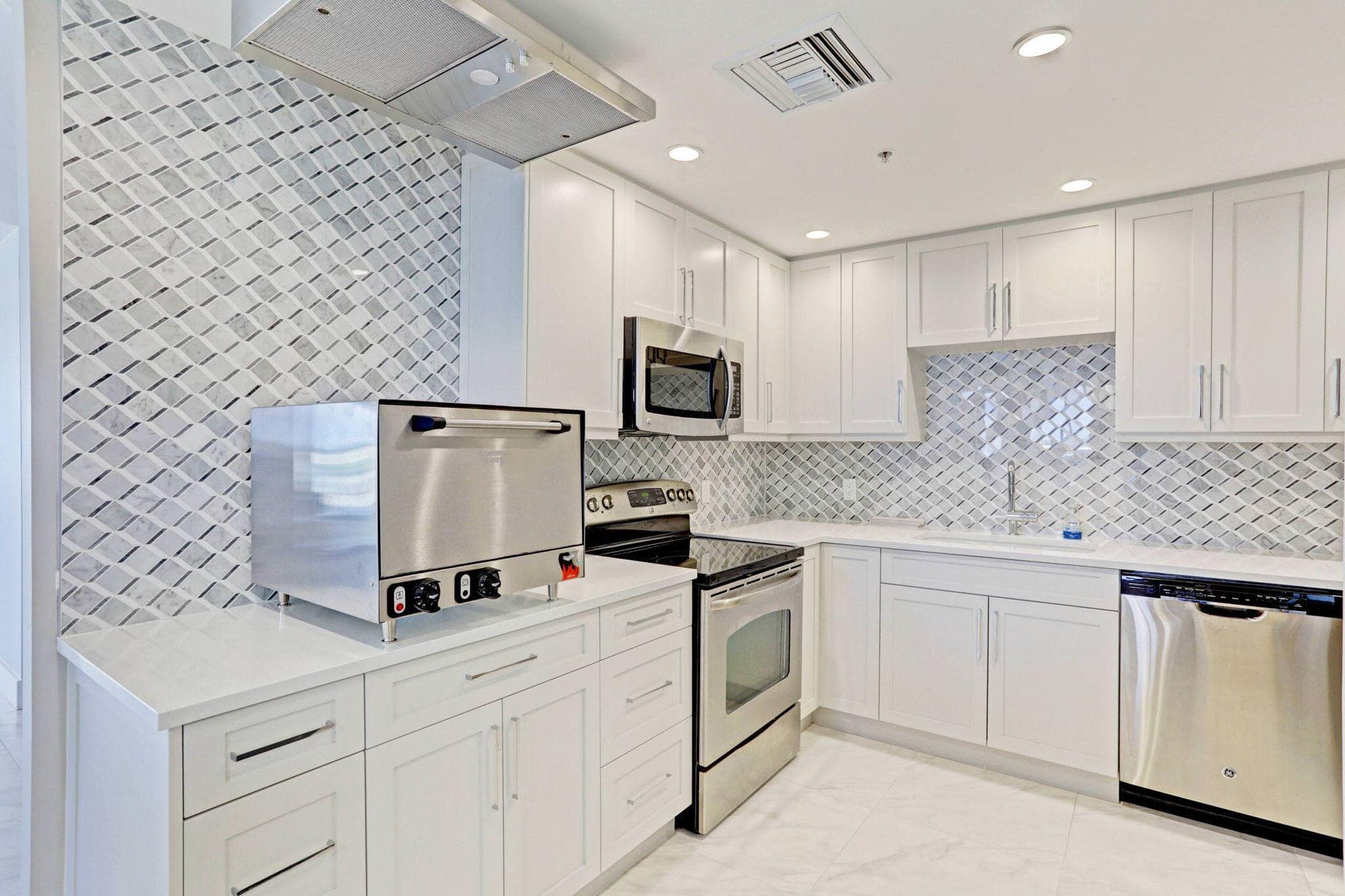 5280 N Ocean Drive 3a, Singer Island, FL 33404 — photo 67 of 90