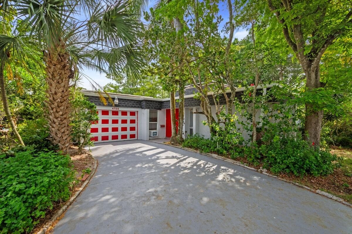 4704 Queen Palm Lane, Tamarac, FL 33319 — photo 1 of 24