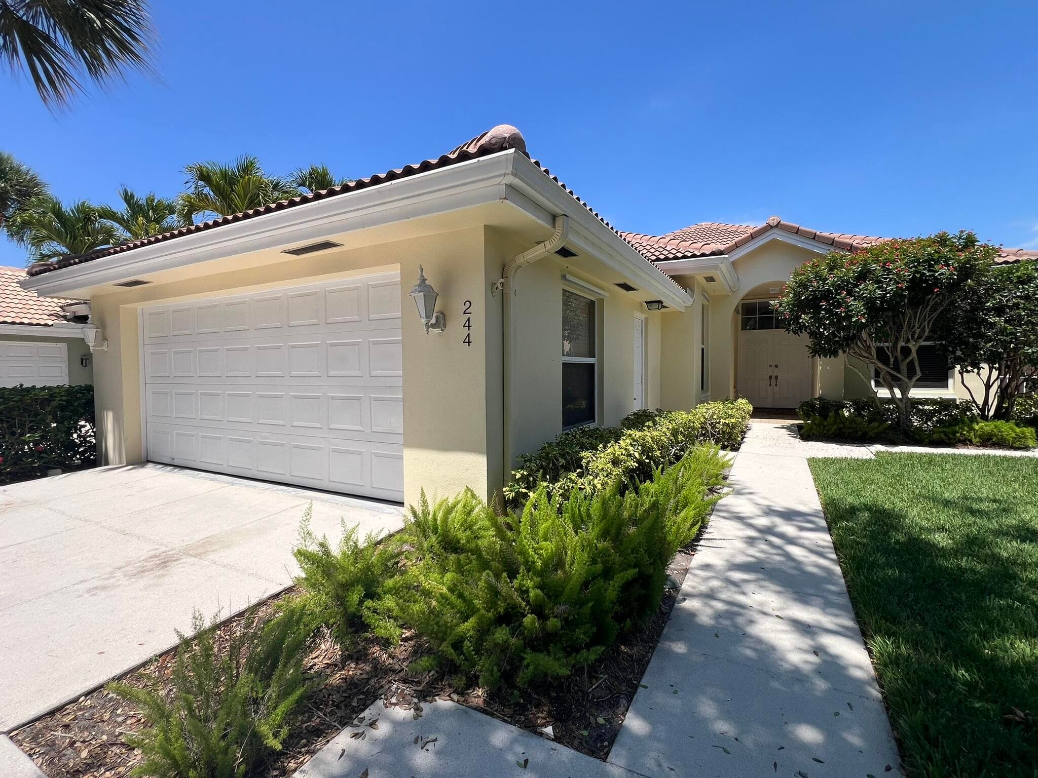 244 Hampton Place, Jupiter, FL 33458 — photo 3 of 31