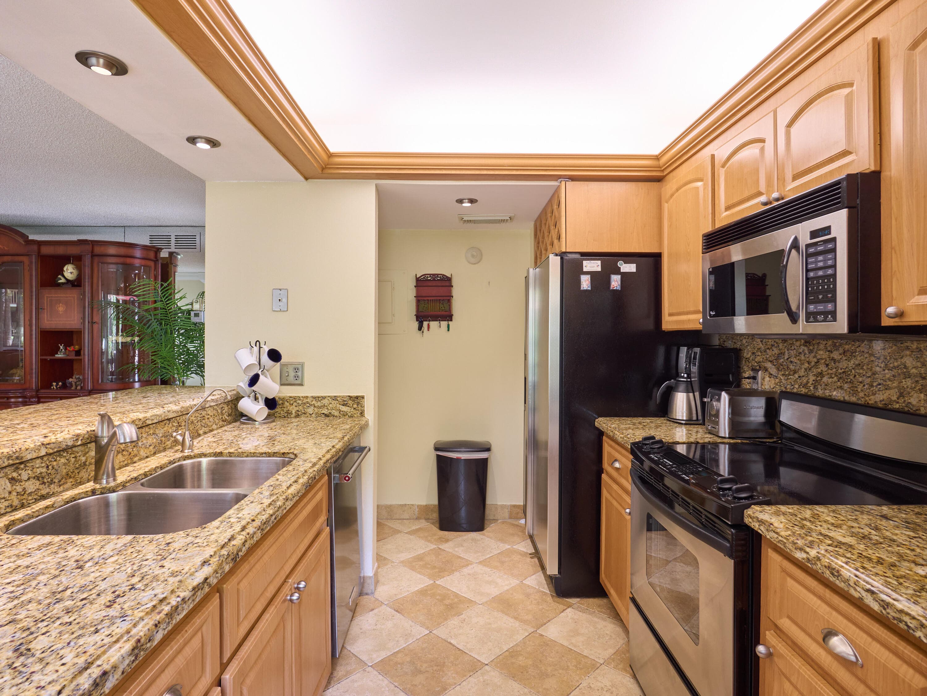 563 Brackenwood Place, Palm Beach Gardens, FL 33418 — photo 13 of 24
