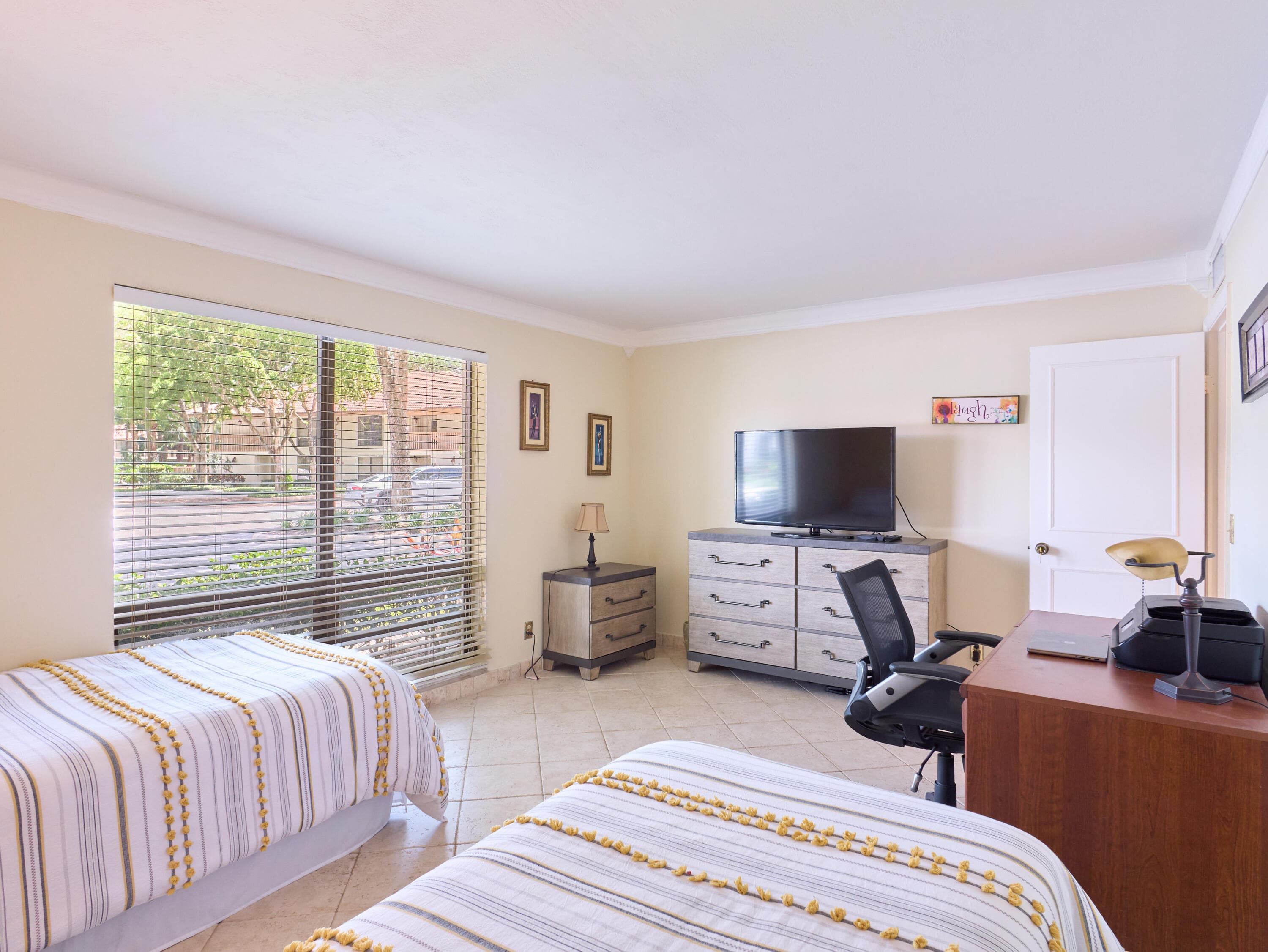 563 Brackenwood Place, Palm Beach Gardens, FL 33418 — photo 19 of 24