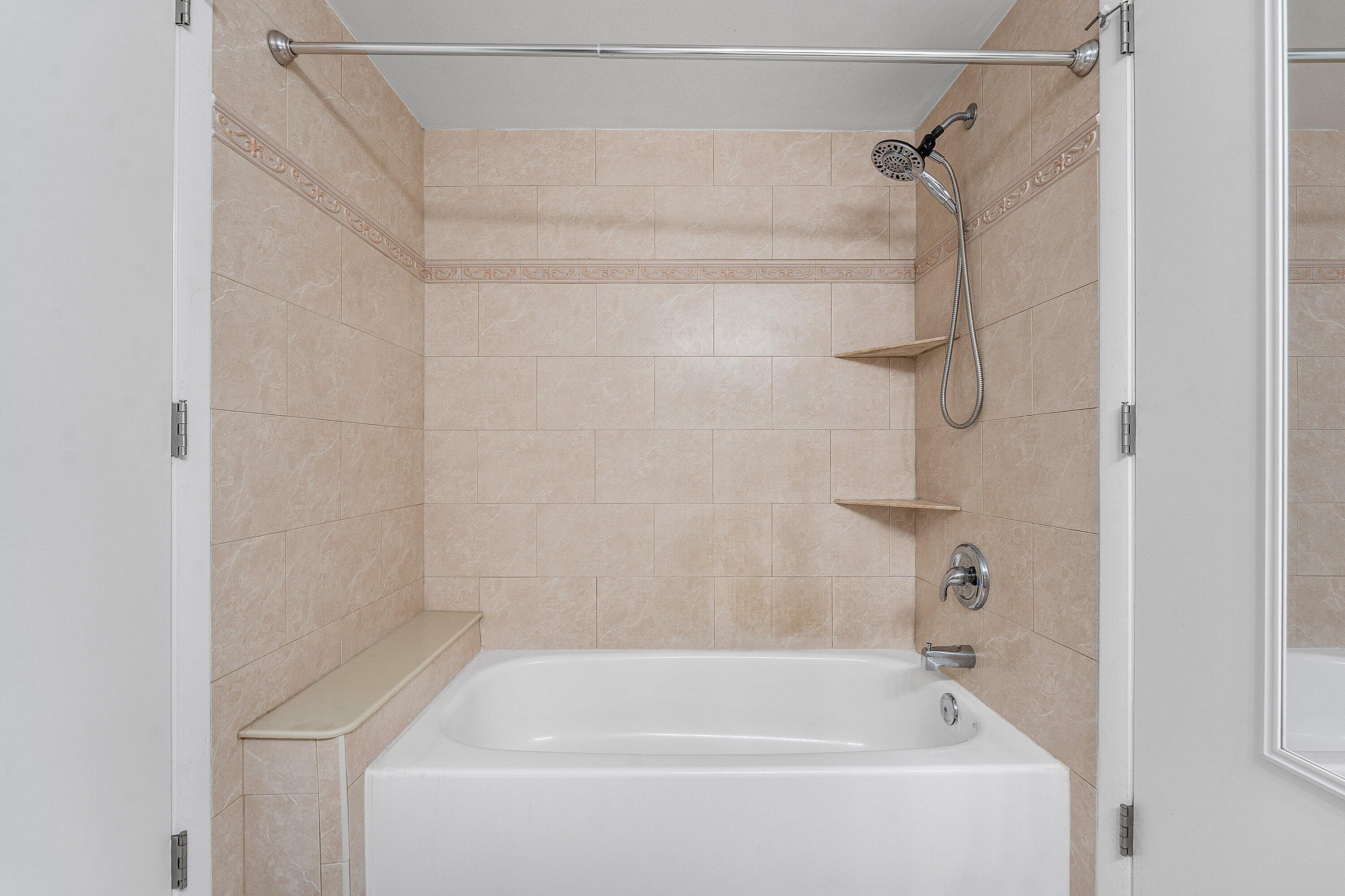 1108 Green Pine Boulevard E1, West Palm Beach, FL 33409 — photo 16 of 43