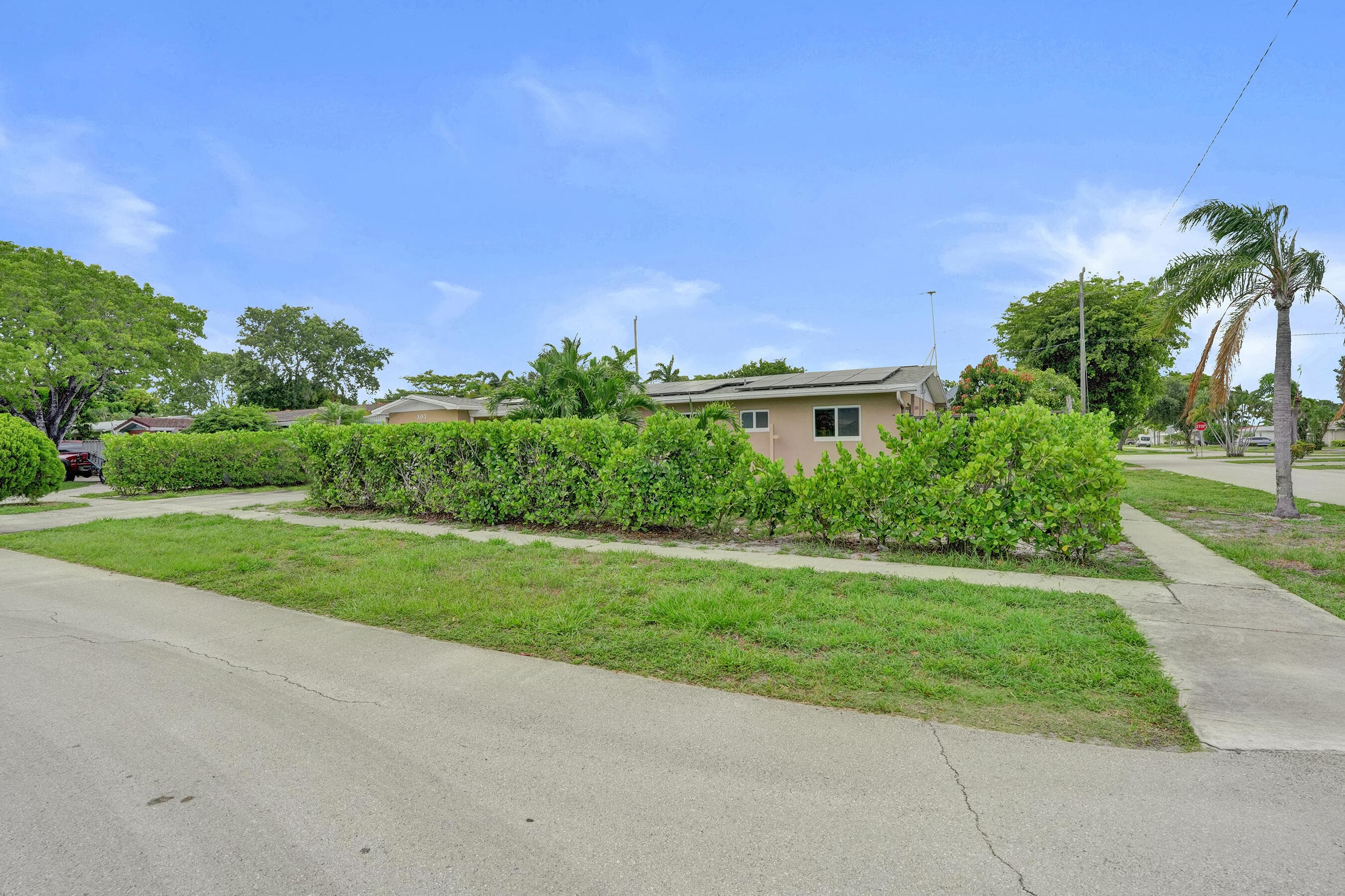 307 SE 14th Place, Deerfield Beach, FL 33441 — photo 28 of 29