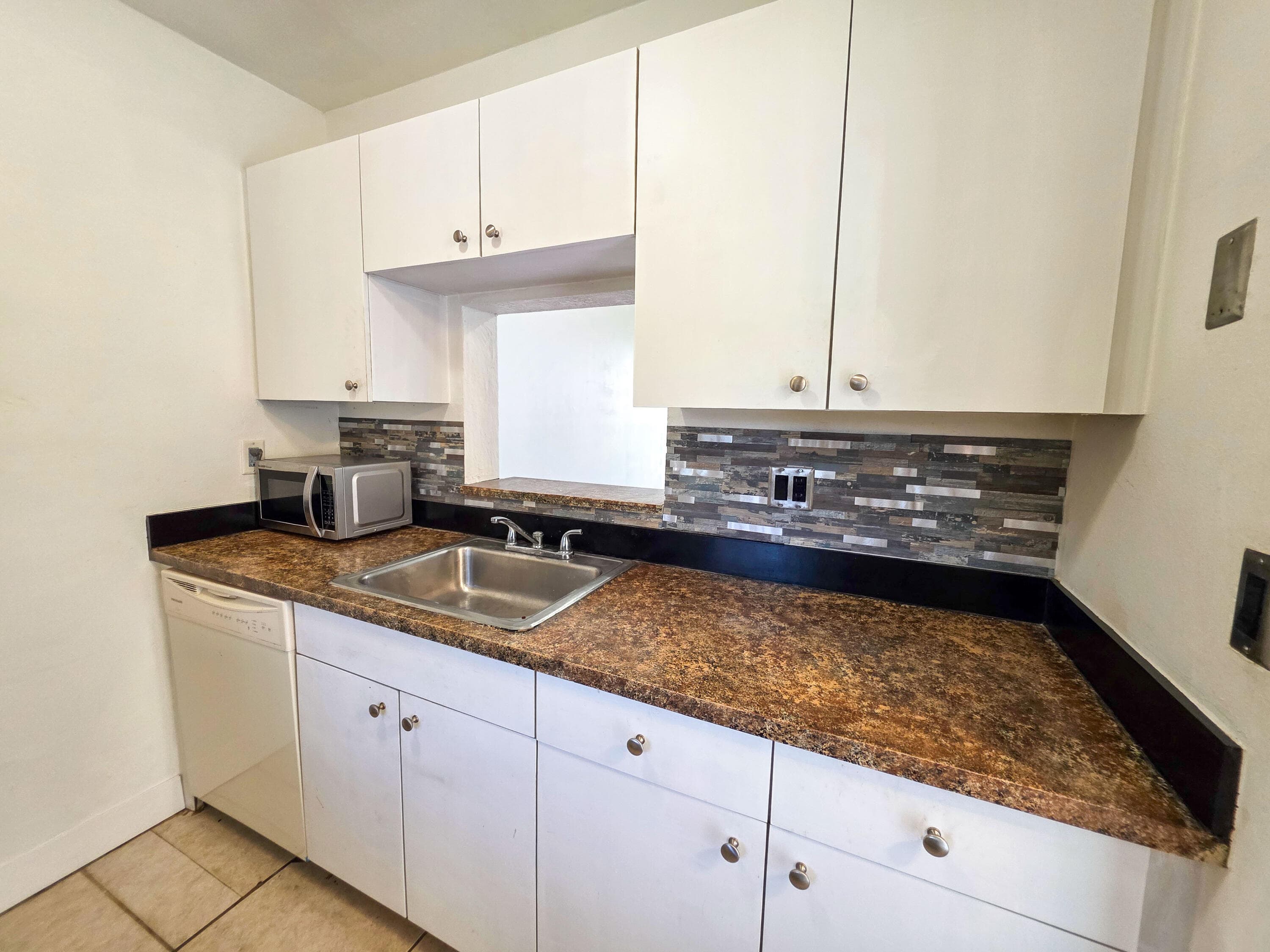 7960 NW 50th Street 202, Lauderhill, FL 33351 — photo 4 of 21