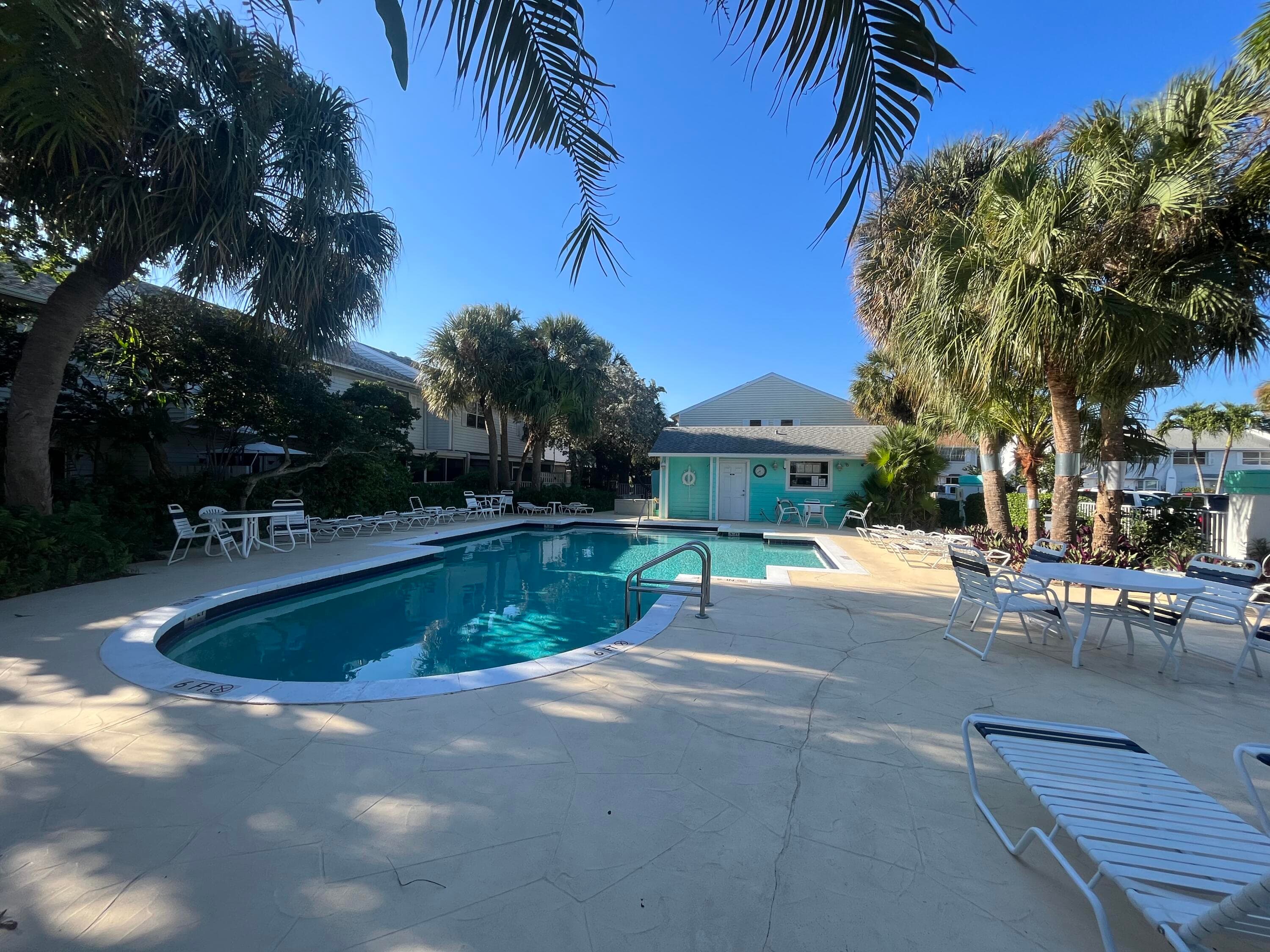 2589 NE 15th Street, Pompano Beach, FL 33062 — photo 5 of 39